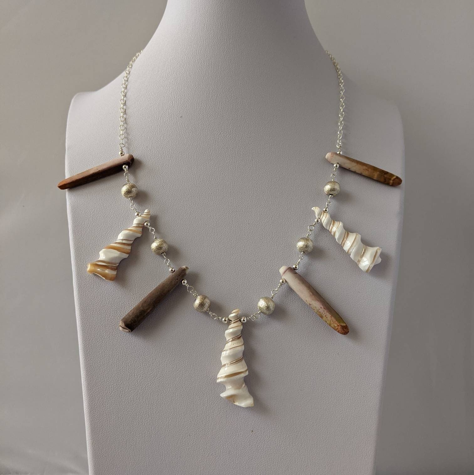 https://i.etsystatic.com/5487151/r/il/8bac76/3022858507/il_fullxfull.3022858507_3pn1.jpg