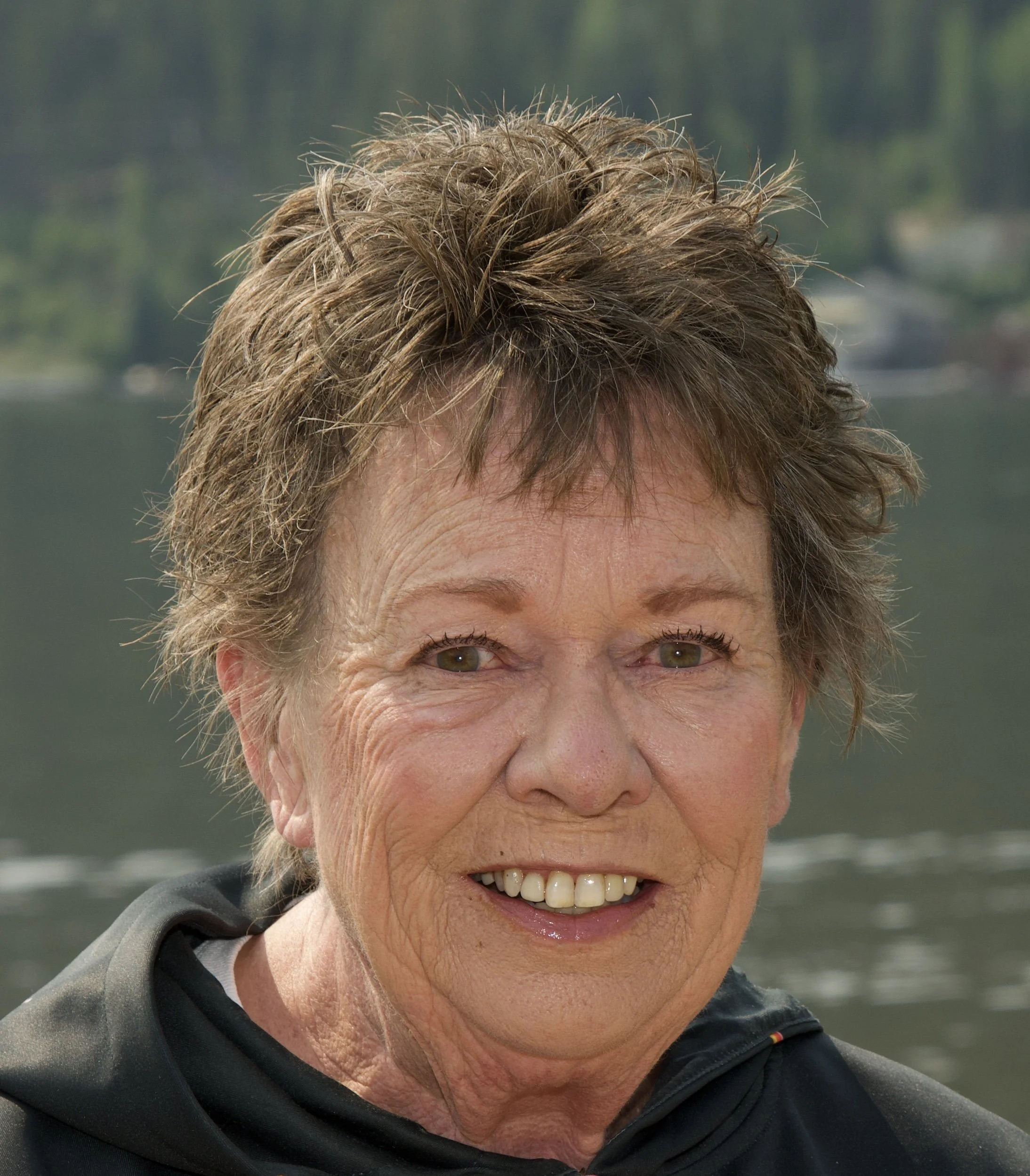 Headshot Cropped - Karen Thompson.jpeg