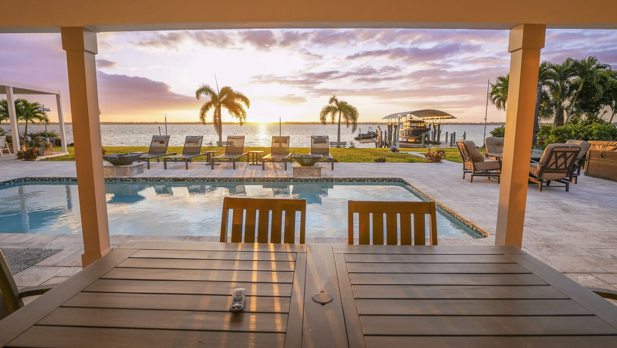 3735 SE 21st - SUNRISE-09109.jpg