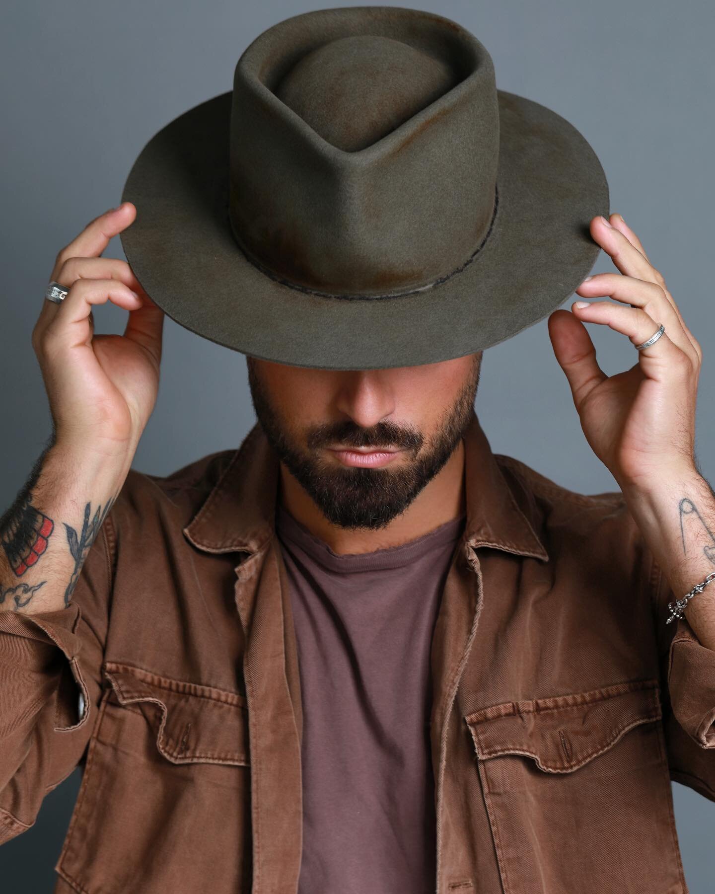 Did you know Jean-Luc makes these hats!? 
Such a fun shoot showcasing his many talents 🖤

#vancouverportraitphotographer #vancouverheadshots