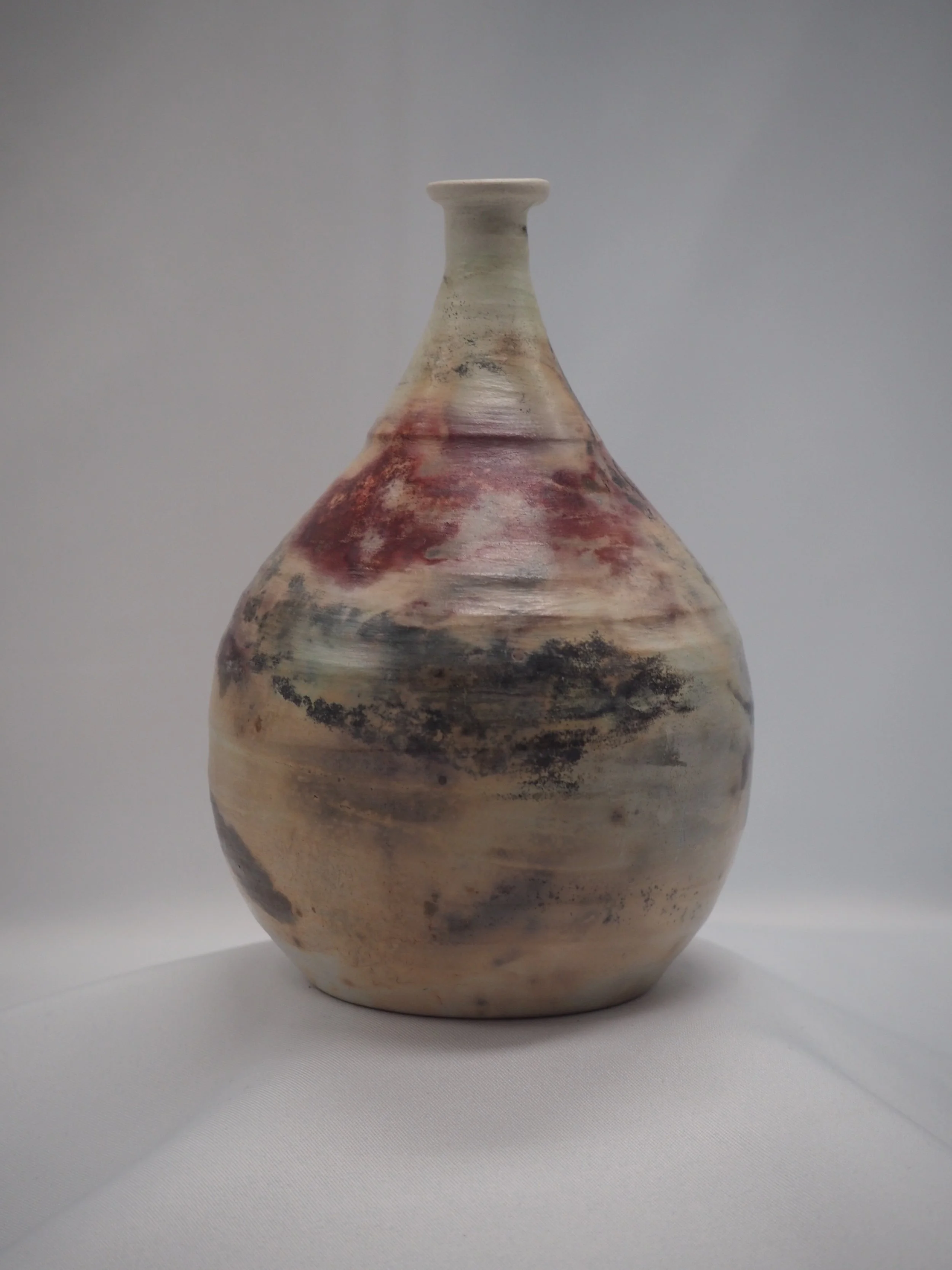 Test small vase 5 - 12 cm high. - From the 'saggar in the city' range - 'a second sultry time' - white earthenware saggar fired in aluminium and terracotta flowerpot - with copper carbonate, soapy steel wool, cobalt carbonate, curly steel wool, vitam