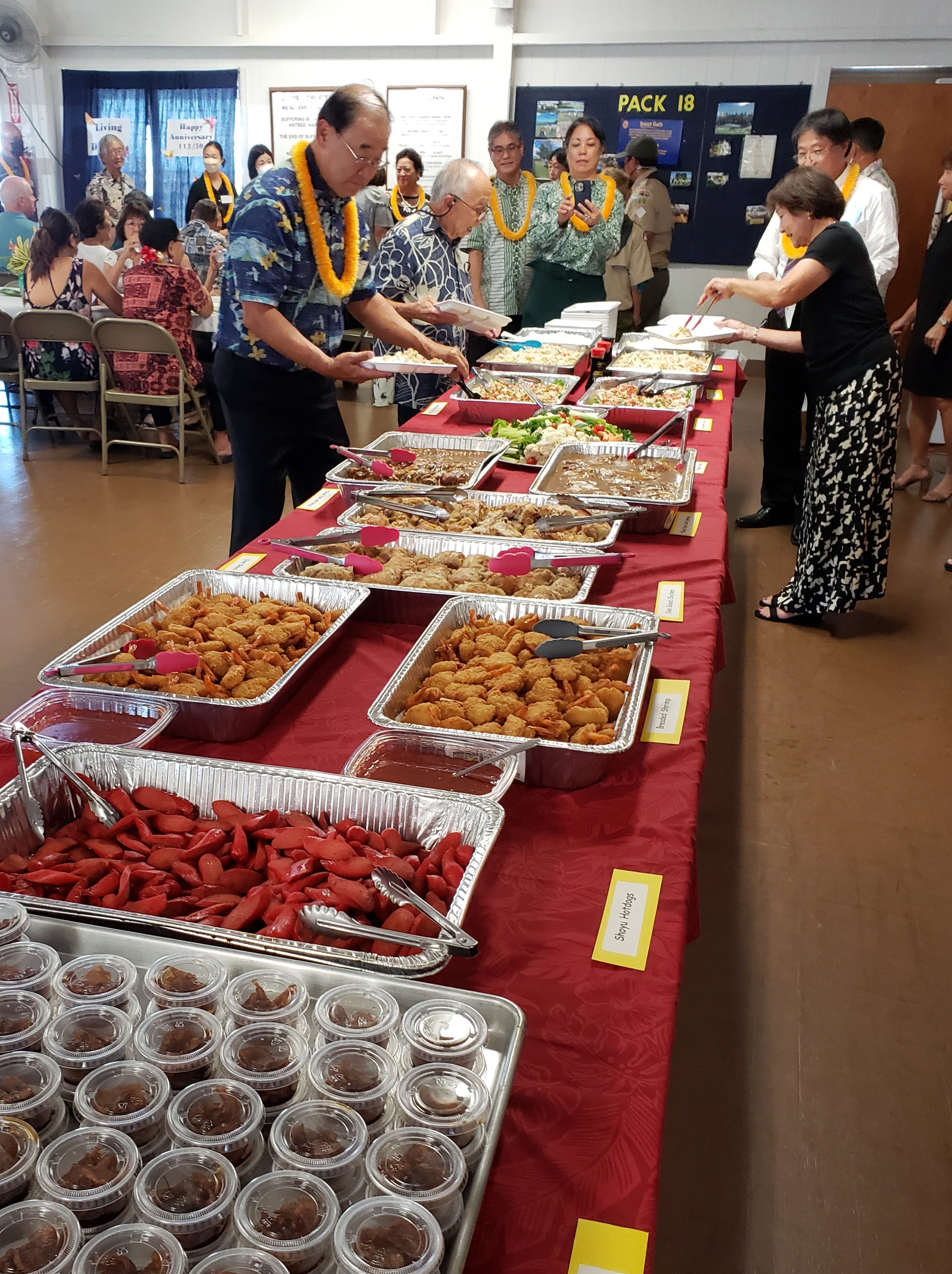   Buffet line with Dr. Warren Tamamoto and other honored guests  
