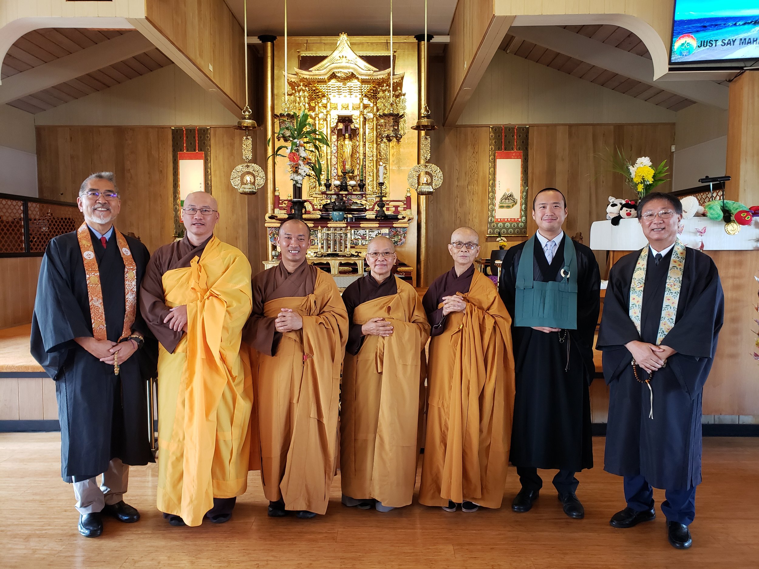   Rev. Kiyohara, Vietnamese Buddhist Brothers and Sisters, Rev. Hirasawa, Rev. Murakami  