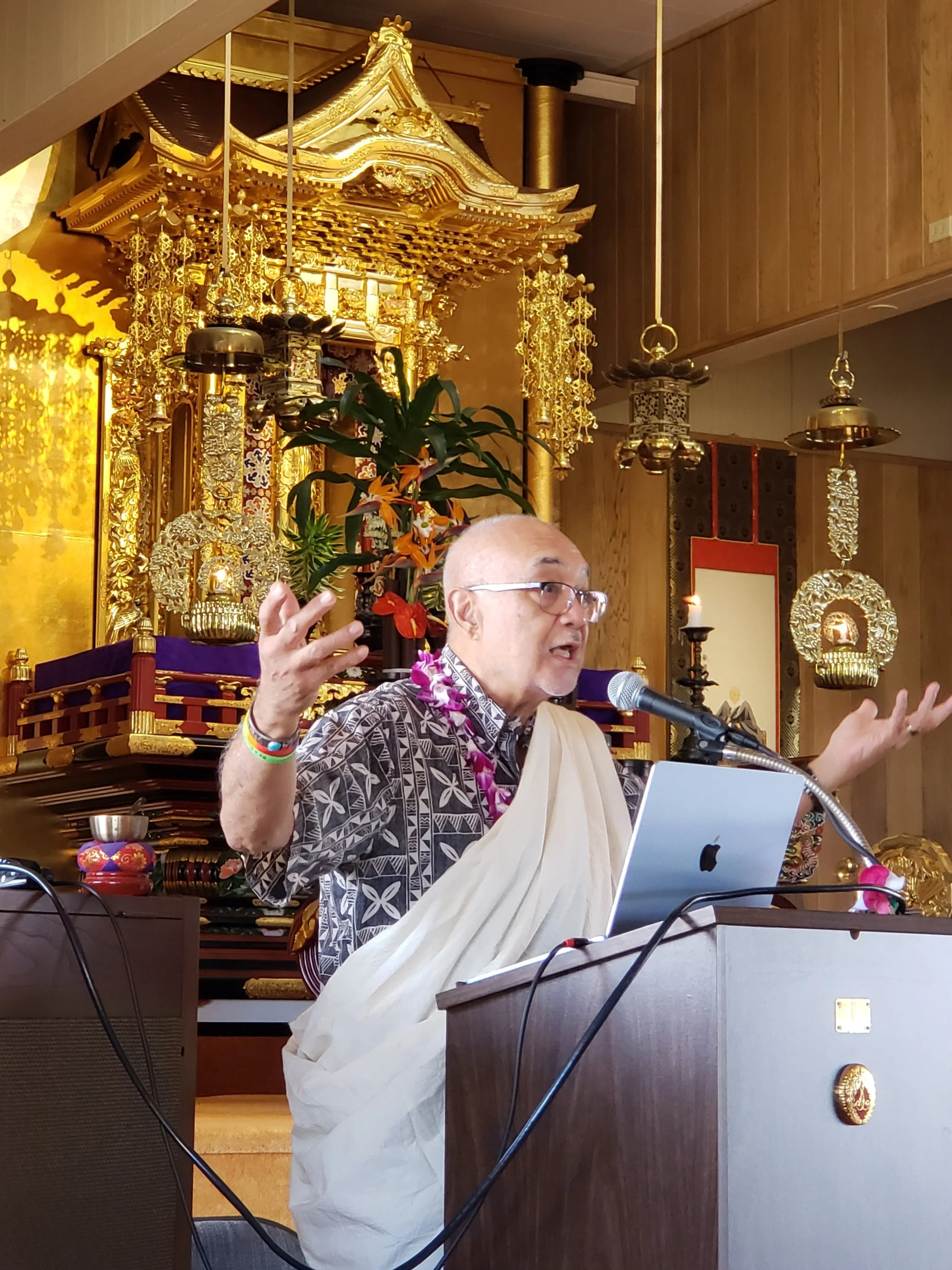 Fr. Hau'oli Tomoso, Oli Chanter