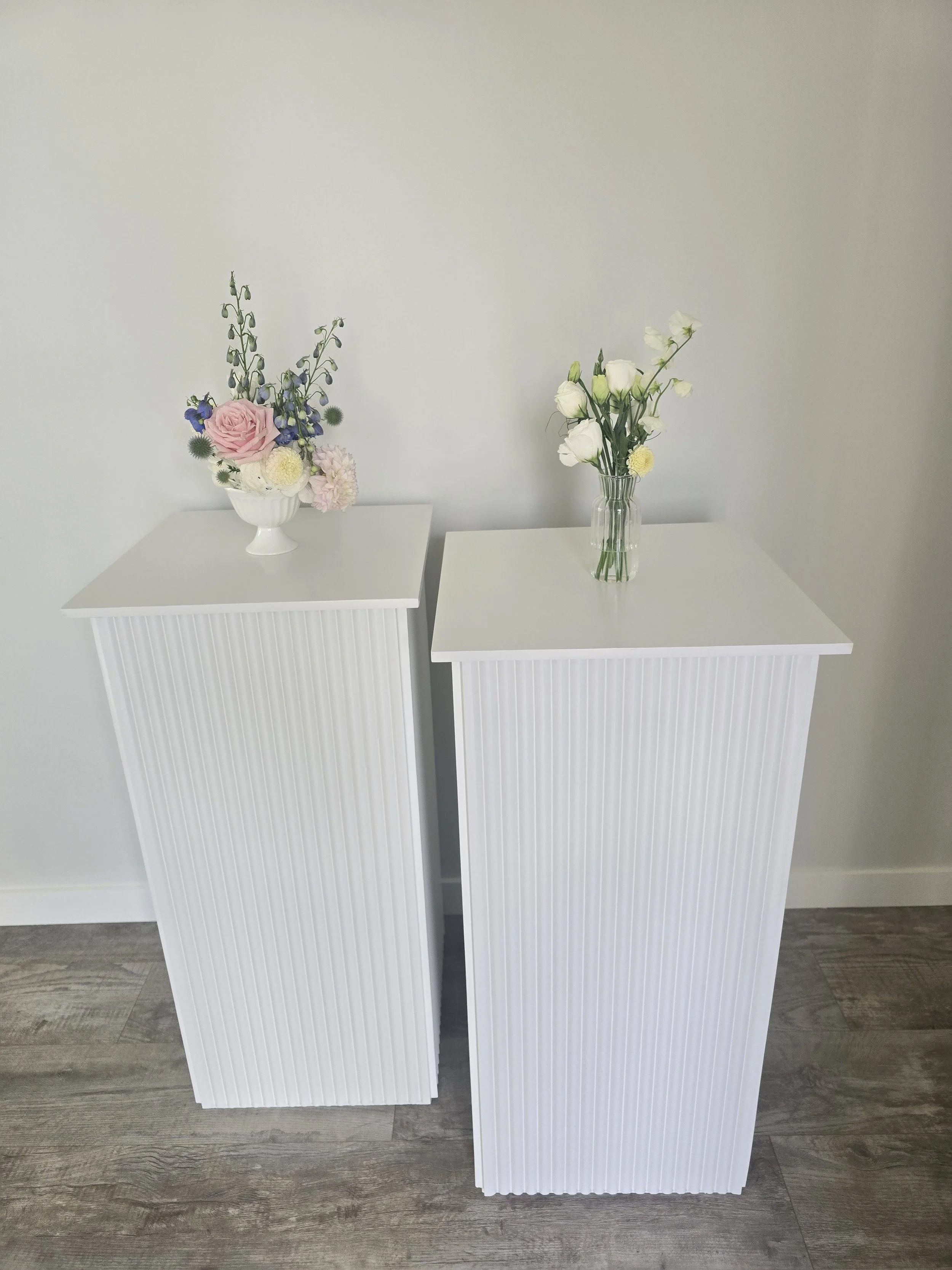 White Square Ribbed Plinth