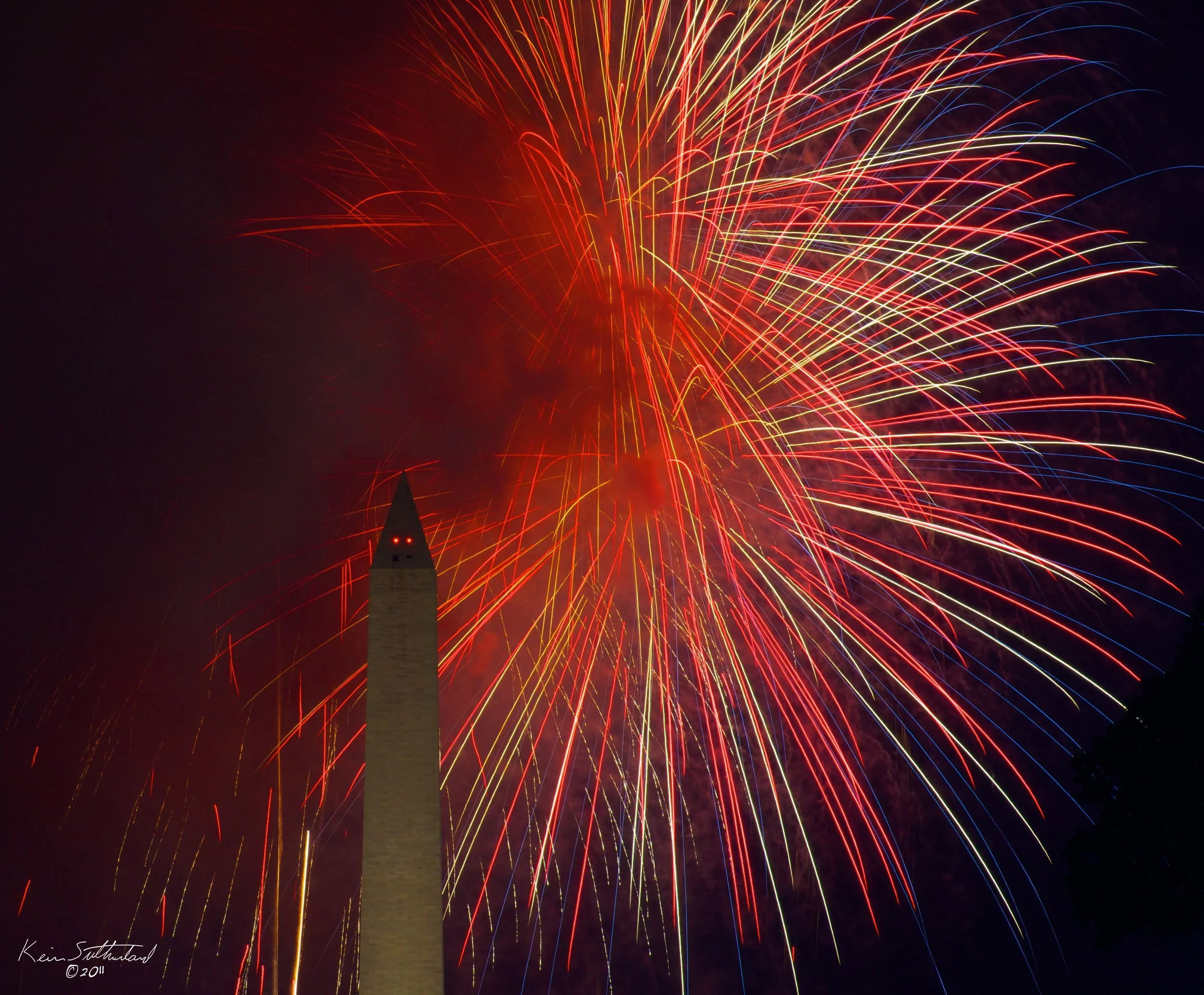 Fireworks On the Mall-s.jpg