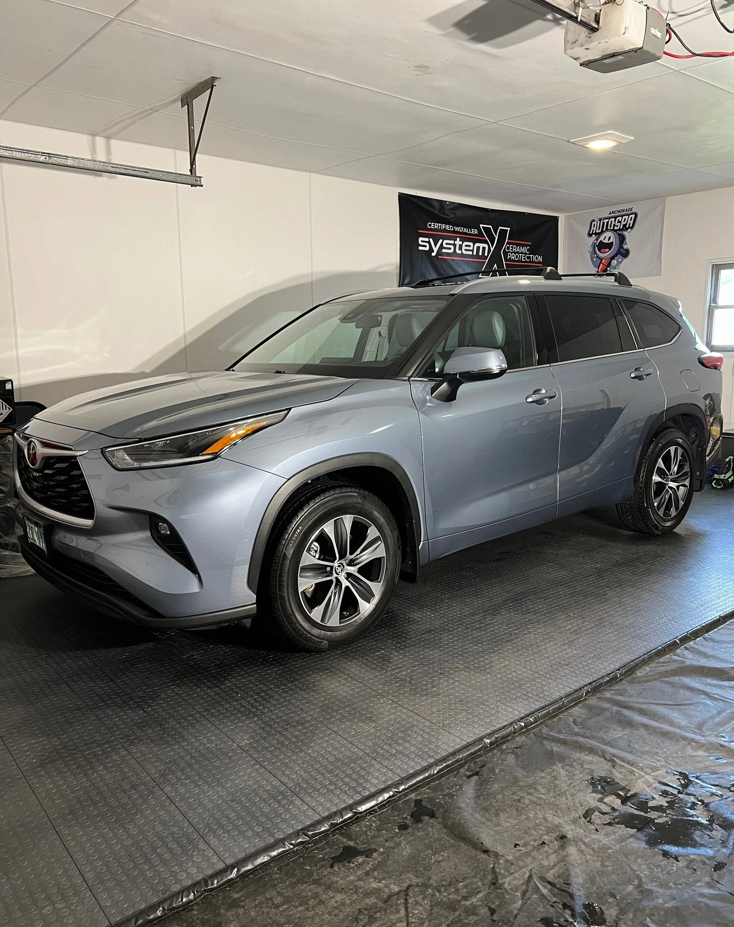 Just finished paint correcting and ceramic coating this 2021 Toyota Highlander! The swirls and imperfections are gone, leaving behind a deep, glossy finish that&rsquo;s now protected for years to come. With the ceramic coating applied, maintenance is
