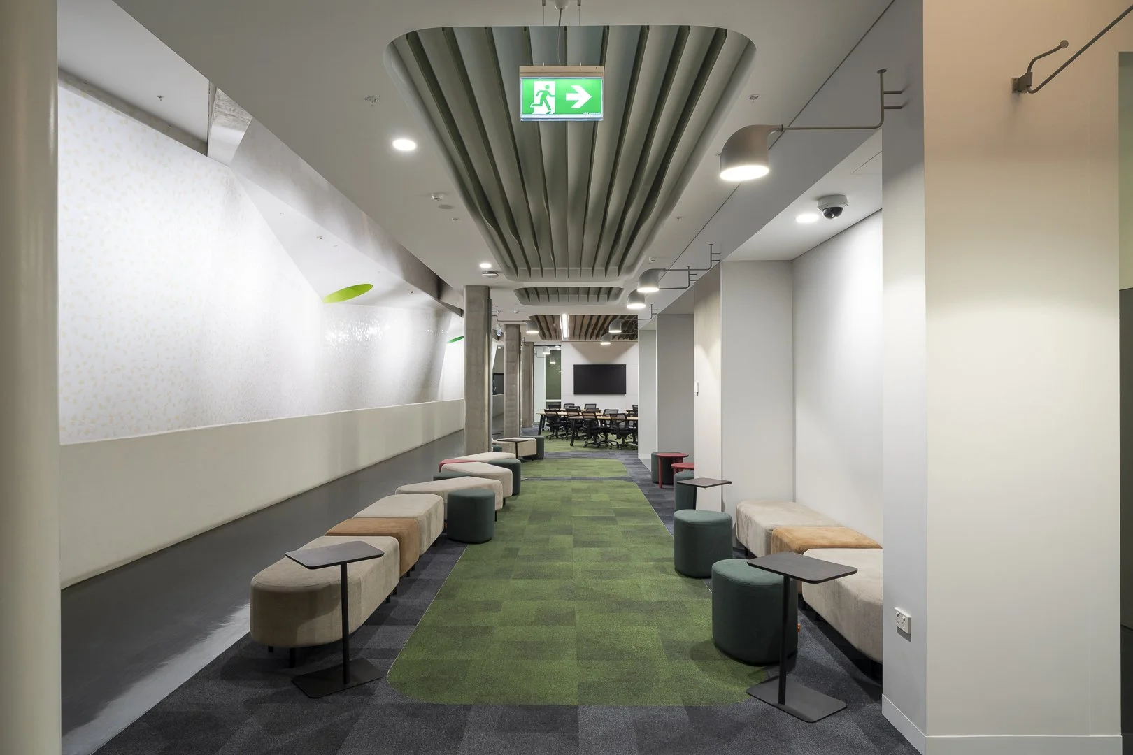 UTS SLH CB07_SML-1.jpg