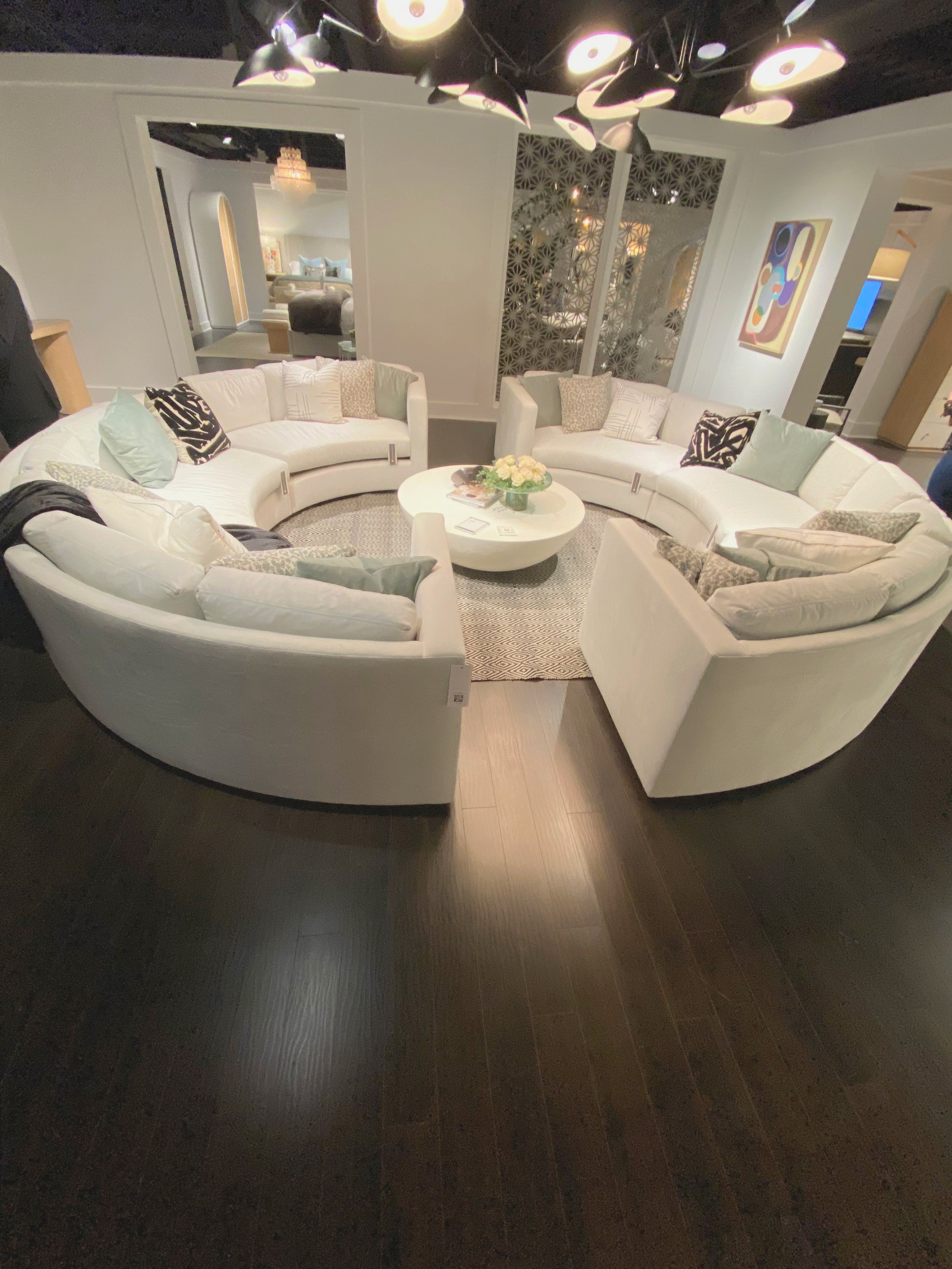 Curved+sofas+-+Universal.jpg
