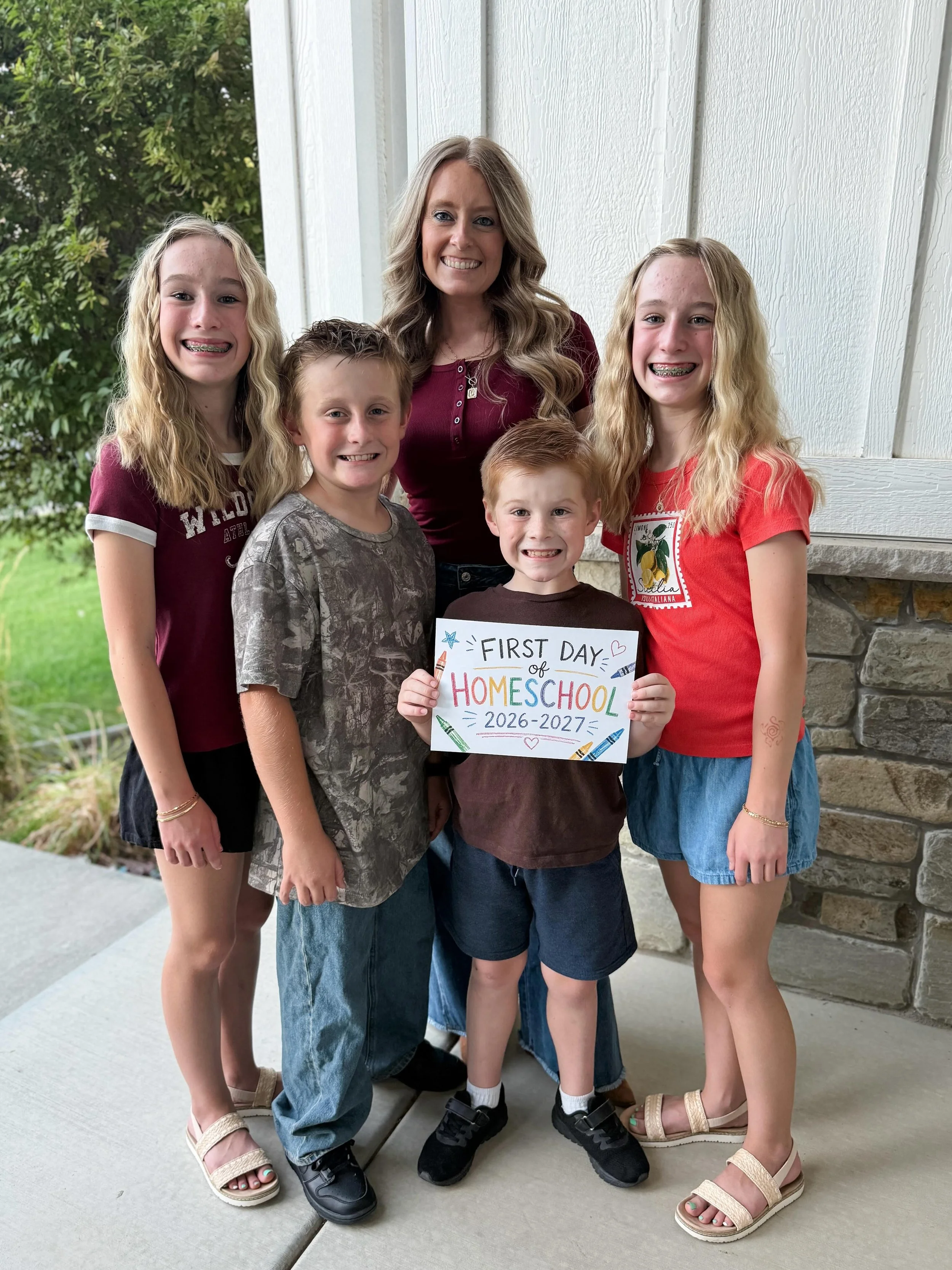 I may or may not have gone to bed at 2 AM last night&hellip;ya know just doing some last minute prep 😅 But I am happy to report we&rsquo;ve had a great morning and we&rsquo;re all soooo excited for another school year! 📚

Here&rsquo;s to our 7th ye