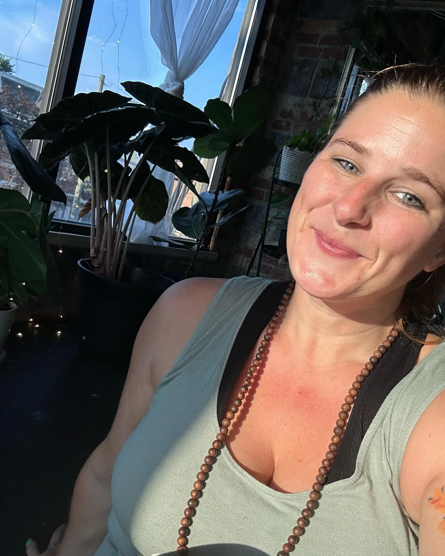 Just basking in the evening glow after our first Thursday night vinyasa party at @tequilaanddeadliftsgym ~ I&rsquo;m so stoked to have a weekly hang spot and in just the perfect location, steps away from Carytown or a few blocks from the shenanigans 