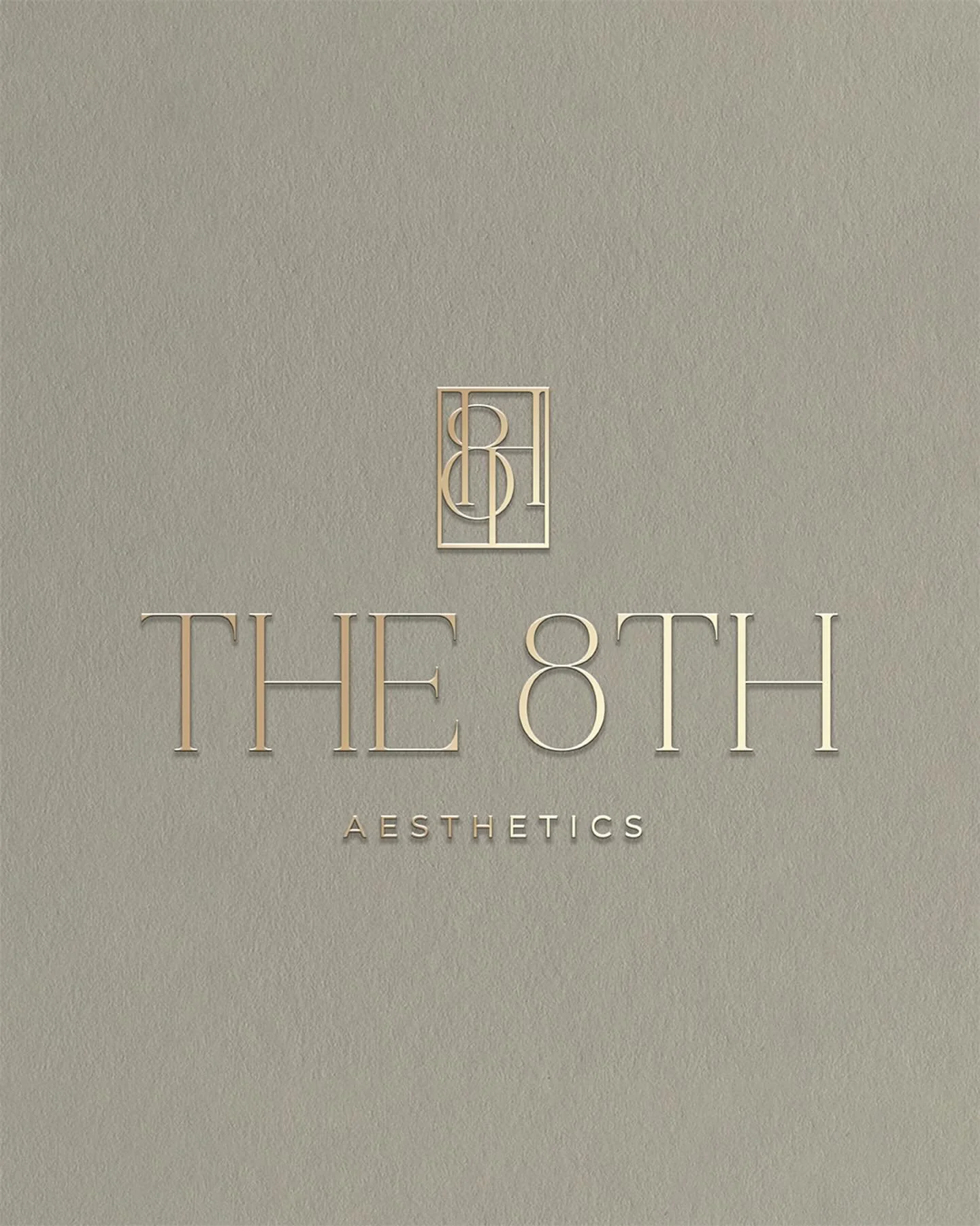 Swipe to explore the new brand suite for @the8th_aesthetics ☁️

A visual identity shaped by elegance and intention. Clean lines and gold typography come together to express a brand that&rsquo;s elevated, modern and quietly luxurious ✨