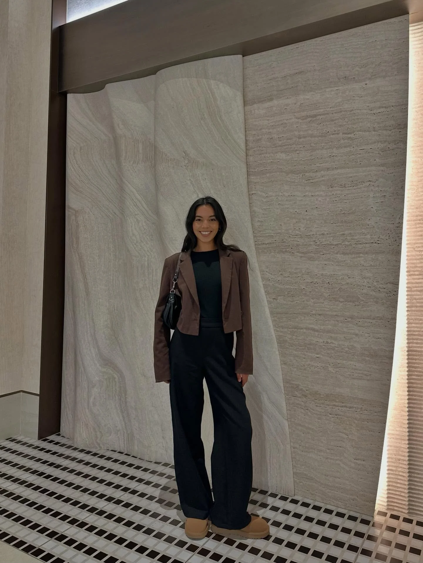 Design is my way of honouring vision, care and confidence in every detail 🤎

I work with hair, beauty and aesthetics businesses to transform their expertise and artistry into branding and websites that feel refined, timeless and effortlessly elevate