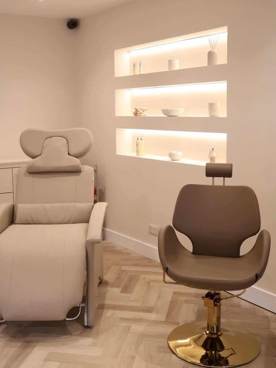 Where brand identity becomes part of the environment ☁️

For @glostudios_ne every touchpoint has been thoughtfully considered, from the statement signage and shop windows to the uniform and digital presence. Each detail flows together to create a spa