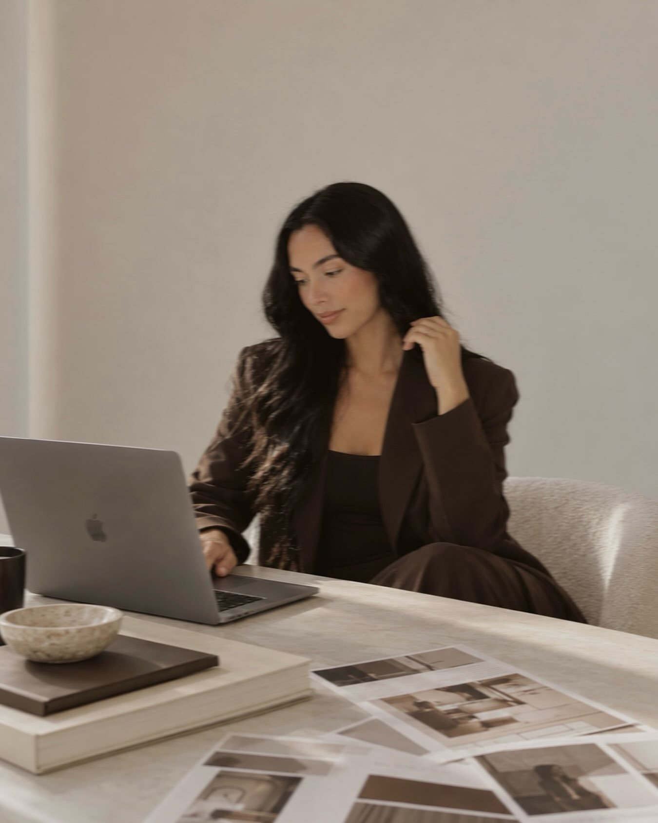 The person you trust with your brand matters 🤍

When you work with Visionary Glow, you&rsquo;re working directly with me, from the first conversation to the moment everything comes together.

I work exclusively with hair, beauty and aesthetics busin