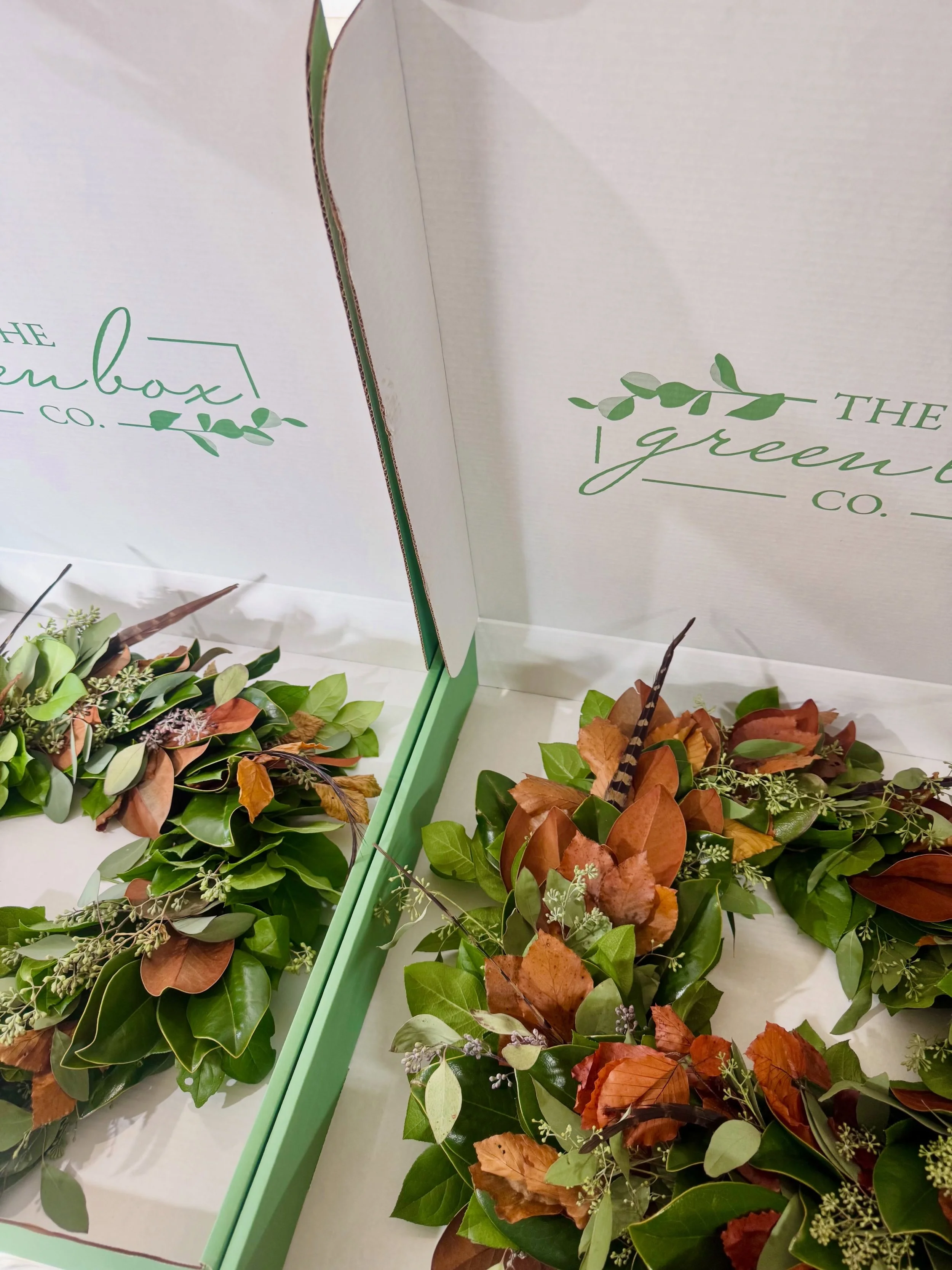 A little fall, boxed up and headed your way. 🍂📦 Magnolia &amp; Fall Mix wreaths are shipping out, ready to welcome the season at your front door!
Find your favorite at the link in our bio!