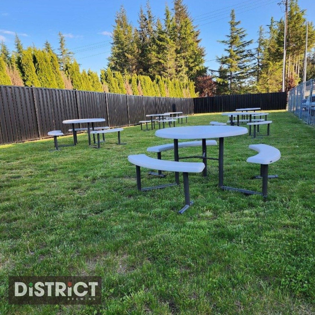 [LYNDEN] Three steps to the perfect evening out ⁠
⁠
Step one. Get yourself to District Brewing in Lynden. ⁠
Step two. Invite your friends to join you and fill the place. ⁠
Step three. Add wings🍗, pizza 🍕and cold craft beer🍺⁠
⁠
⁠
⁠
⁠
#DistrictBrewi