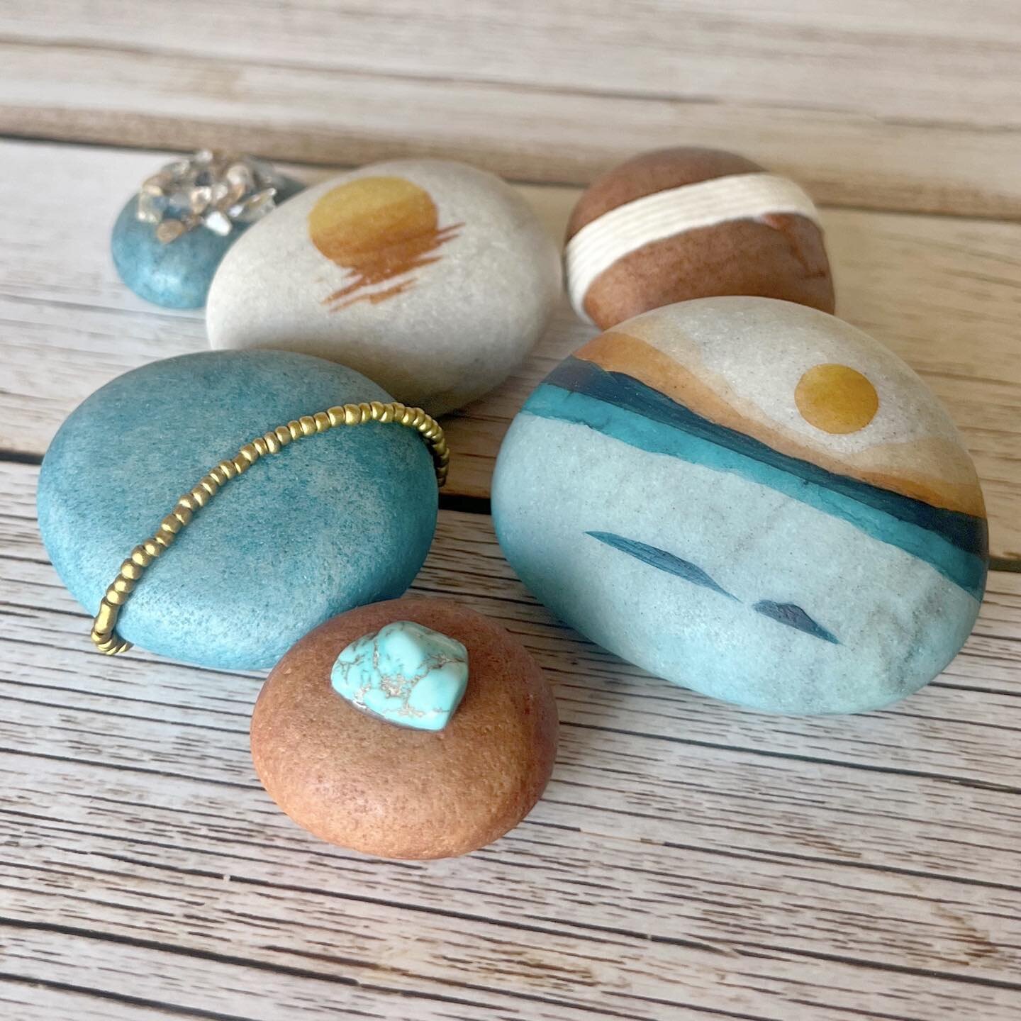 We love adding a little bling to our stones ✨