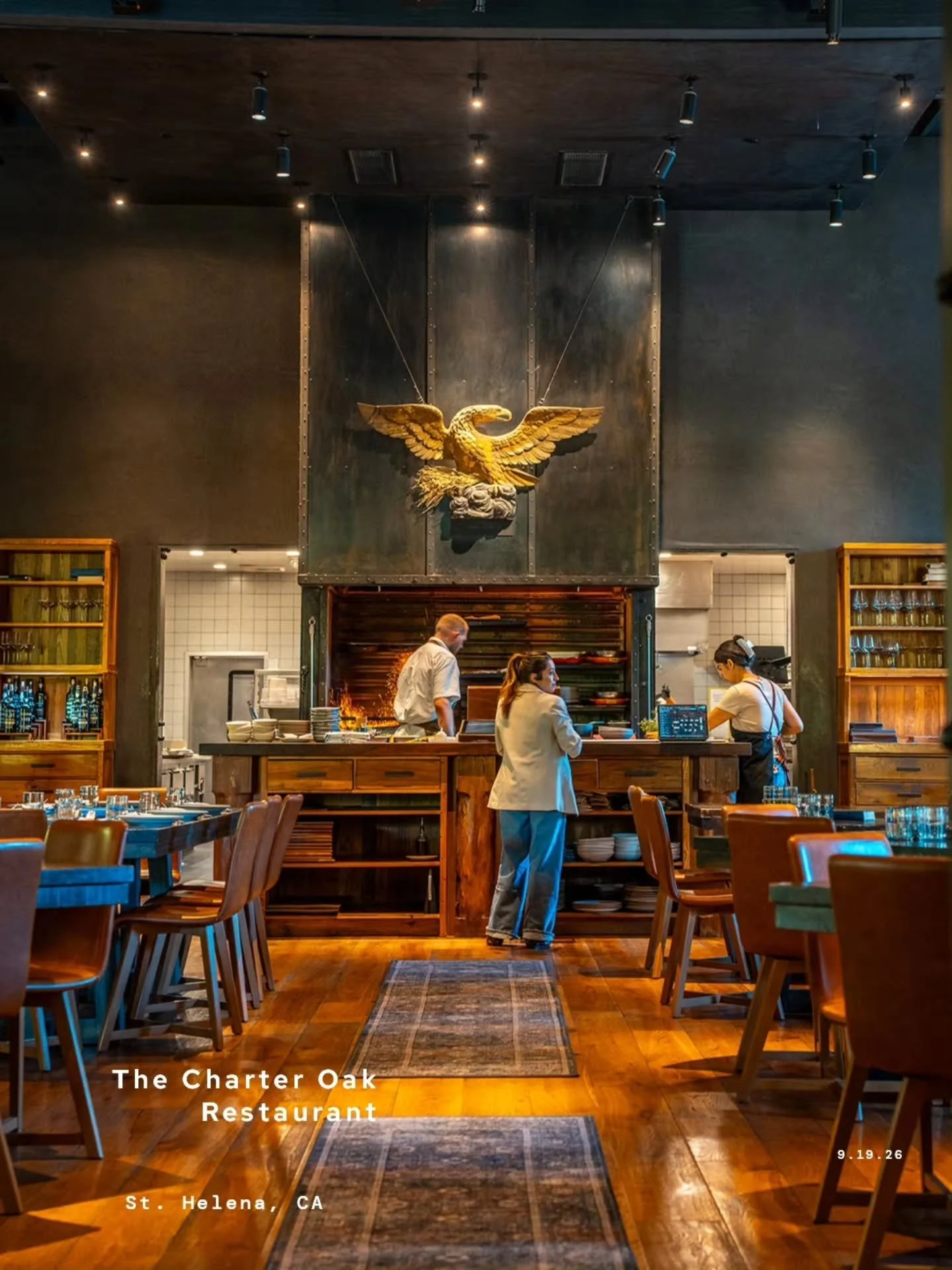 Yesterday I had lunch at @the_charteroak in St. Helena, CA, a Michelin Guide recommended restaurant I first discovered when I visited Napa County over eight years ago. Led by Michelin three-star Chef Christopher Kostow, it's a bit more relaxed and ap