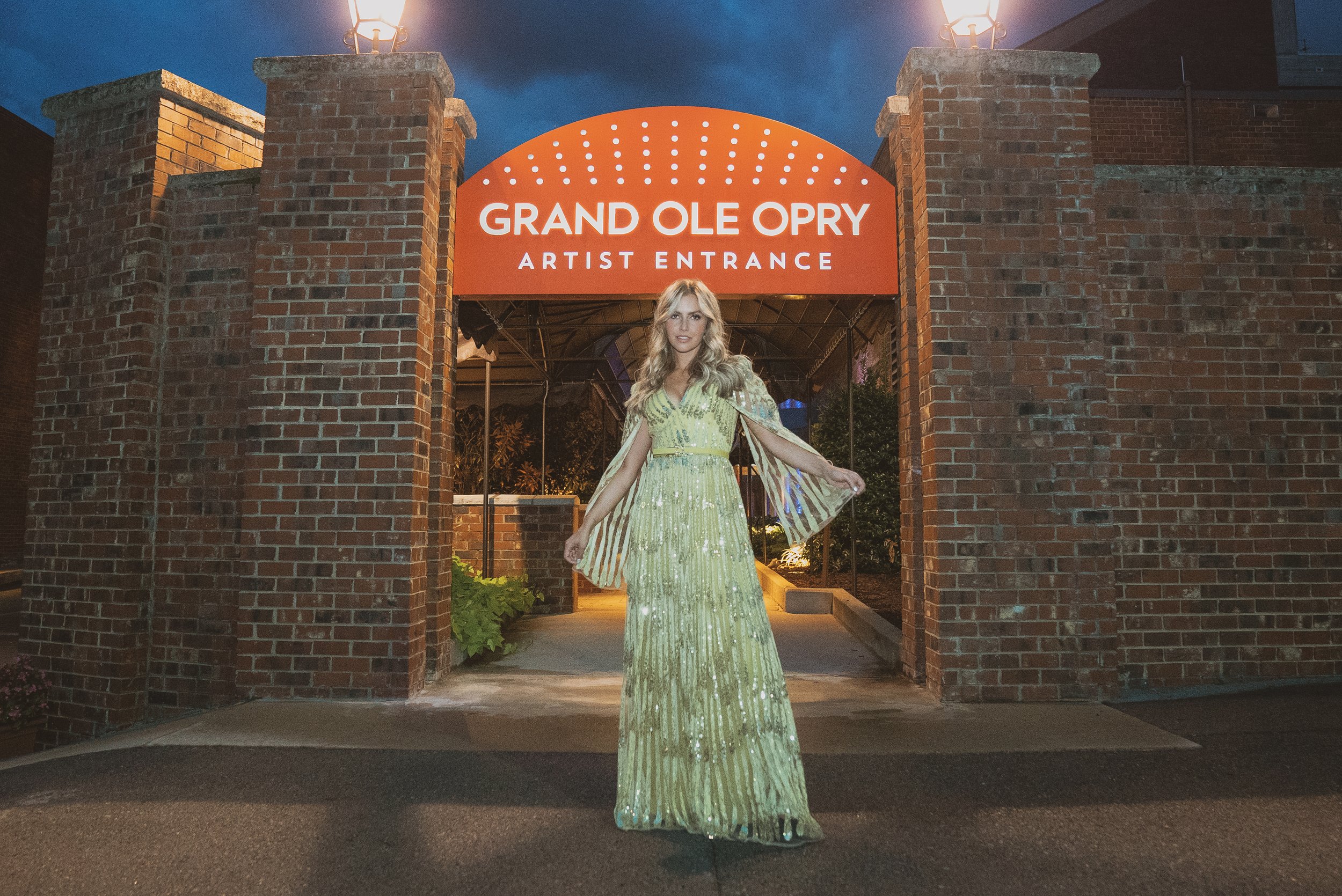 15_CATIE OFFERMAN_OpryDebut_090222_DaniellePiazza.jpg