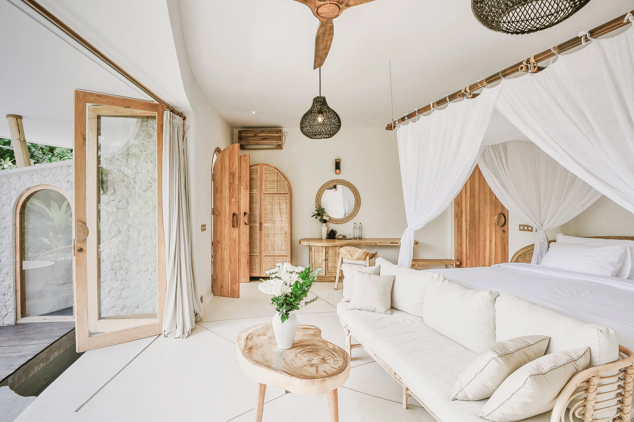 Master Suites - Single