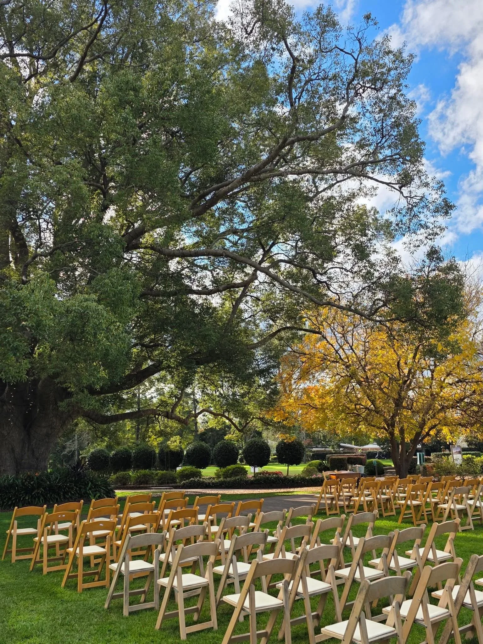 Say &ldquo;I do&rdquo; surrounded by the beauty of the outdoors. 💍✨

From beautiful outdoor ceremonies to unforgettable celebrations, our golf club provides the perfect setting for your special day.

Ready to start planning? Get in touch with our Ev