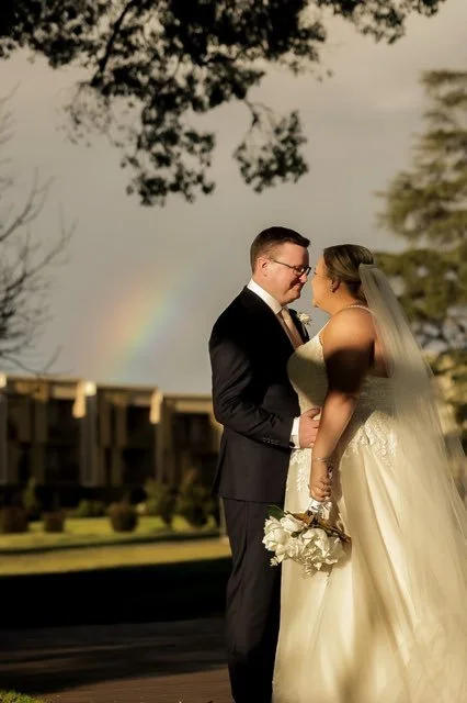 A little bit of magic 🌈🤍

As if Andrea &amp; Tom&rsquo;s wedding day couldn&rsquo;t get any more beautiful, a rainbow made a special appearance over the grounds.