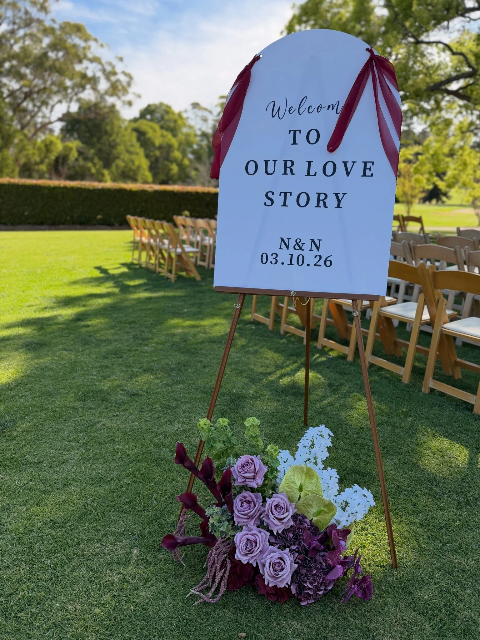 A very special recent wedding, featuring stunning floral styling from @the.fauxstudio