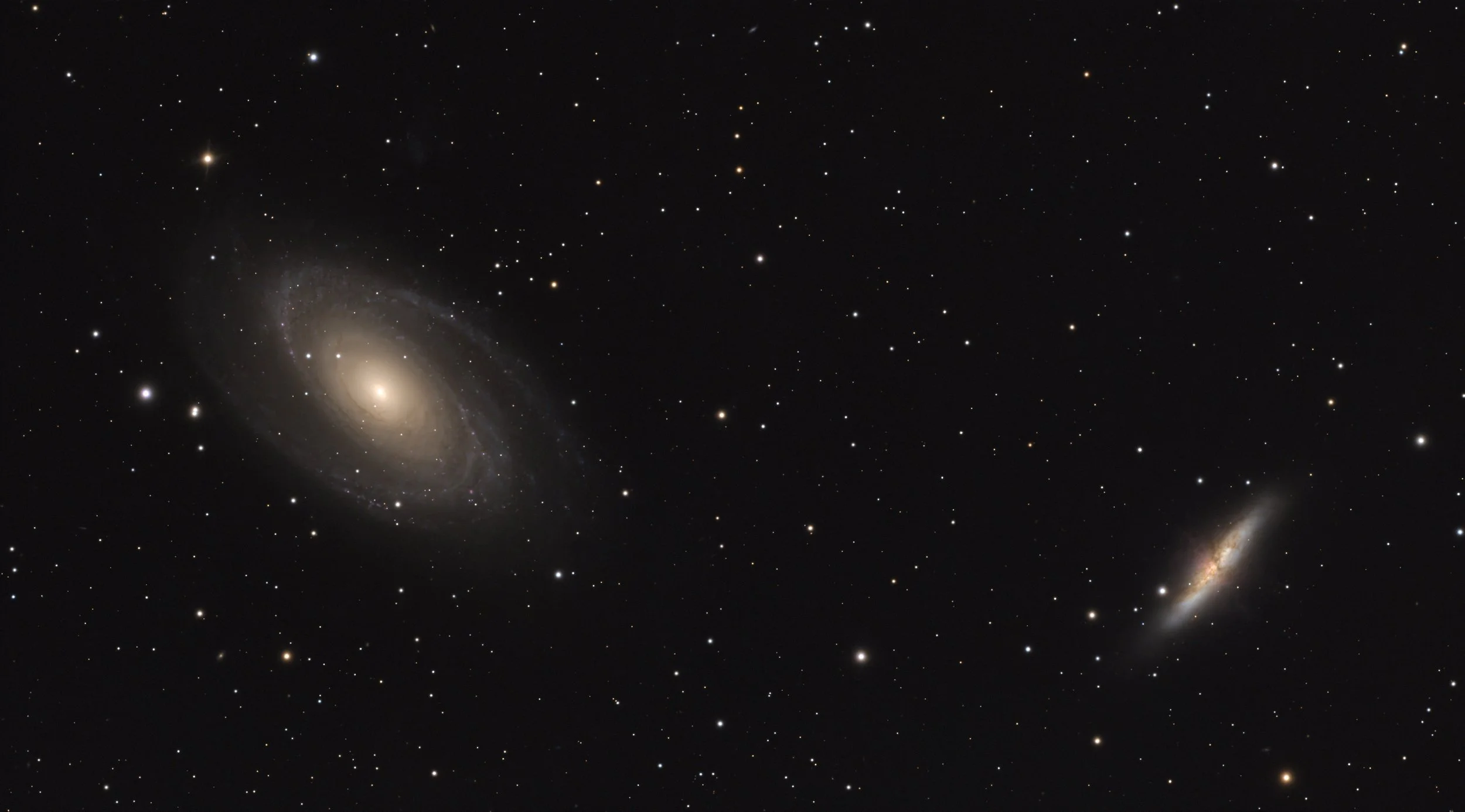 M81 - Bode's Galaxy (left) & M82 - The Cigar Galaxy (right)