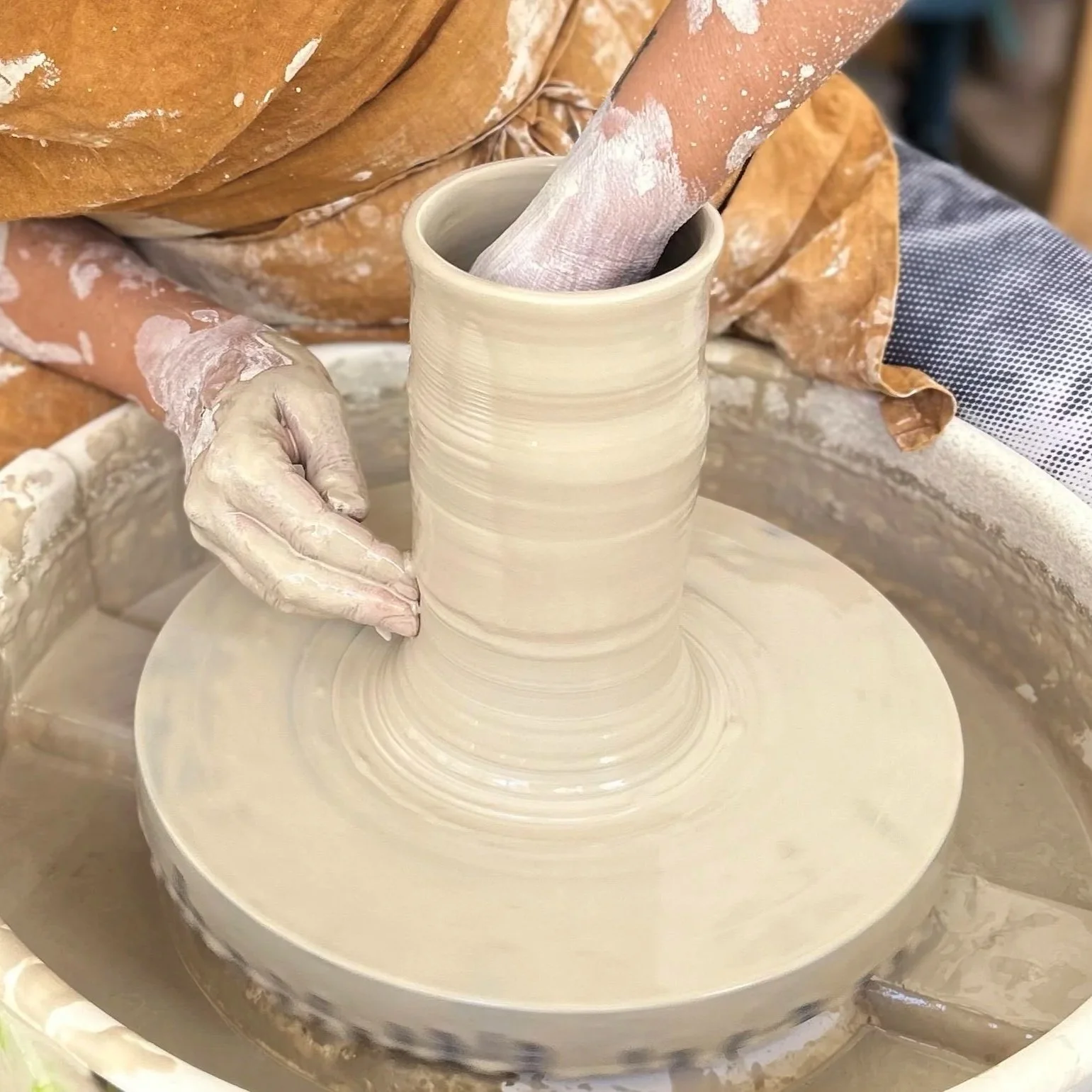 Pottery_Wheel_Class_14.jpg