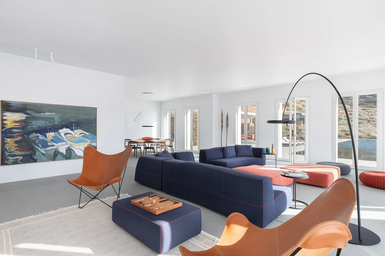 Living Room WebOpt-11.JPG