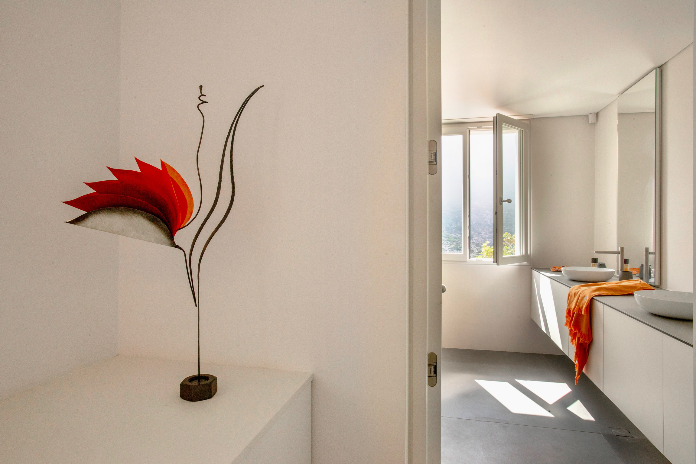 105 CST MB Bath & Wardrobe.png