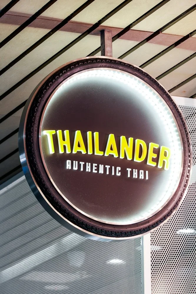 Thailander signage