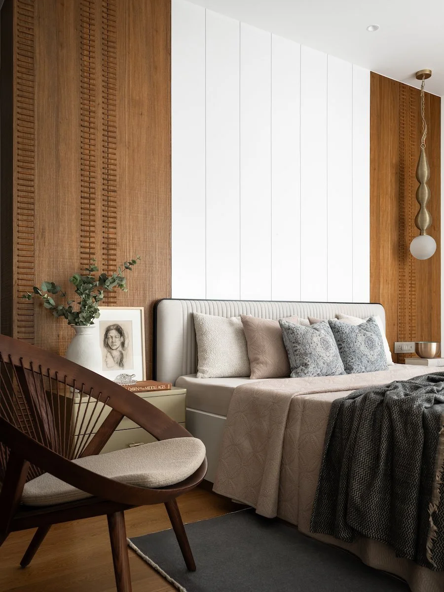 Apt at Embassy Lake Terraces-16.jpg