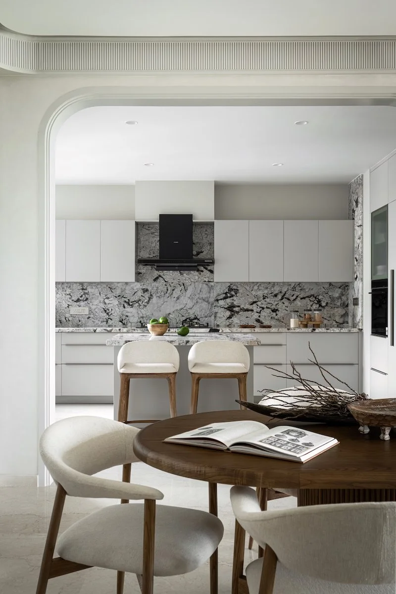 Apt at Embassy Lake Terraces-4.jpg