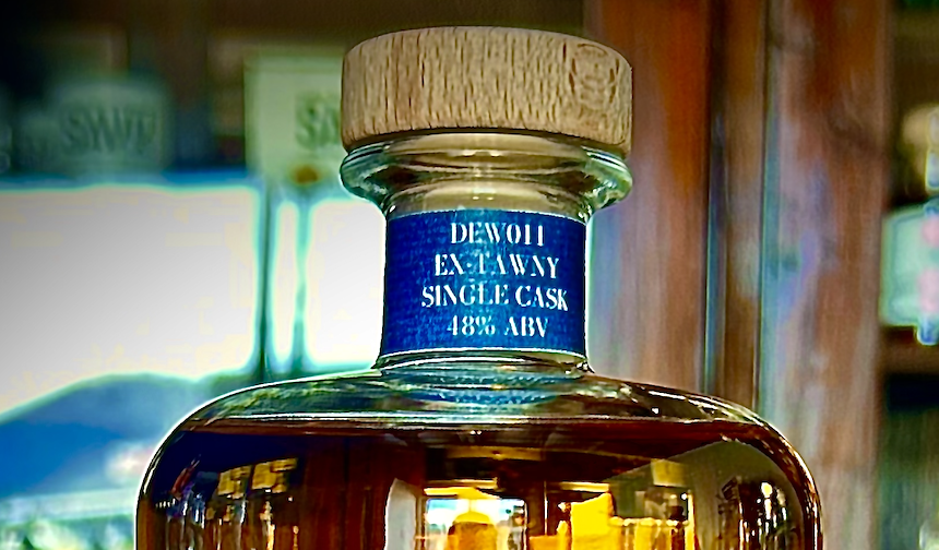 DEW011 - TAWNY - Neck.png