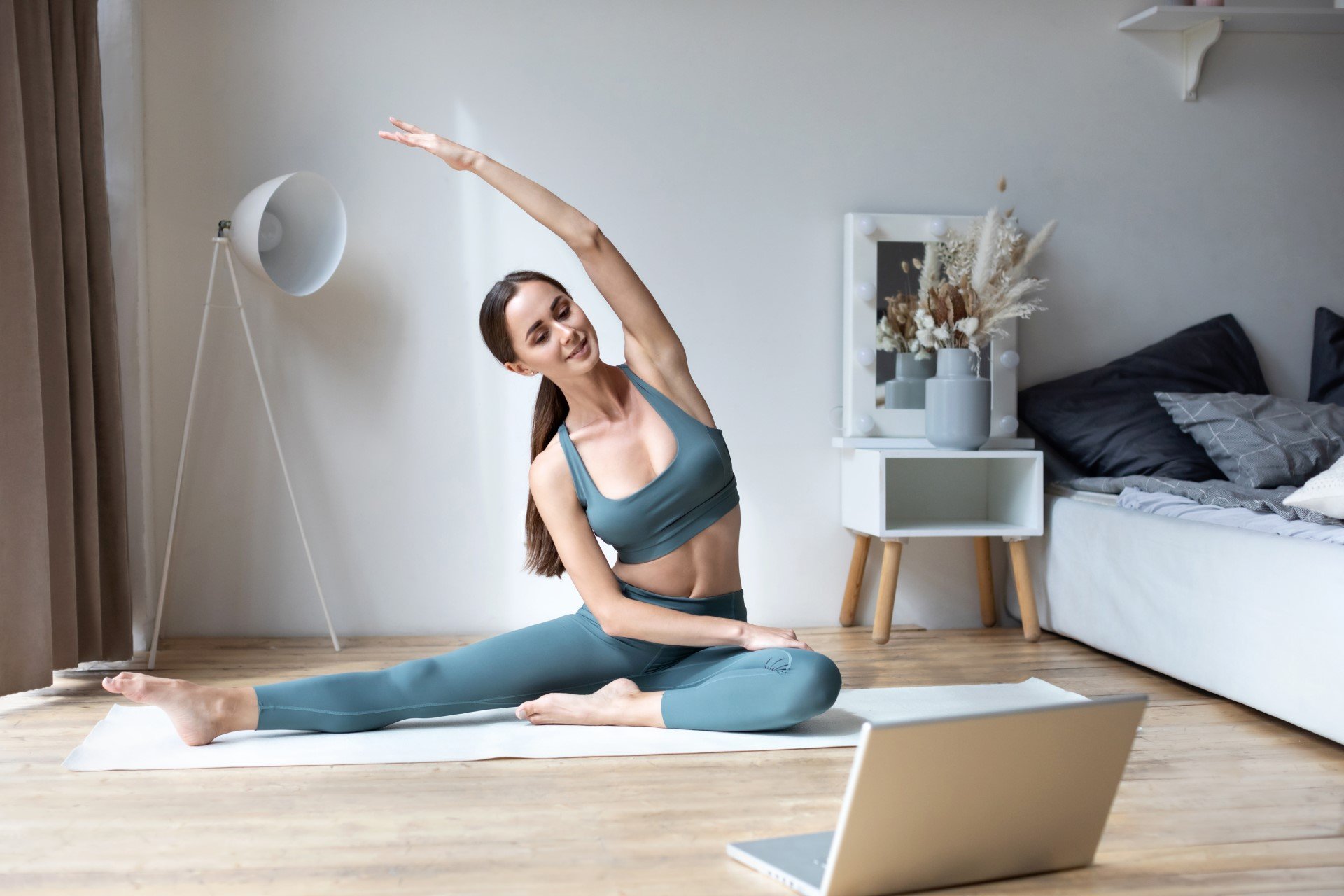 6 Awesome Benefits of Online Pilates Classes