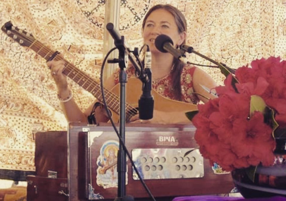 Music for the Soul 🤍

Kirtan with Uma Reed and Mirabai 

*  Saturday, October 22, 2022
*  7:00 PM 8:30 PM

Kirtan means &ldquo;to sing&rdquo; and stems from the Bhakti Yoga tradition. It is ancient call-and-response singing which creates a meditativ