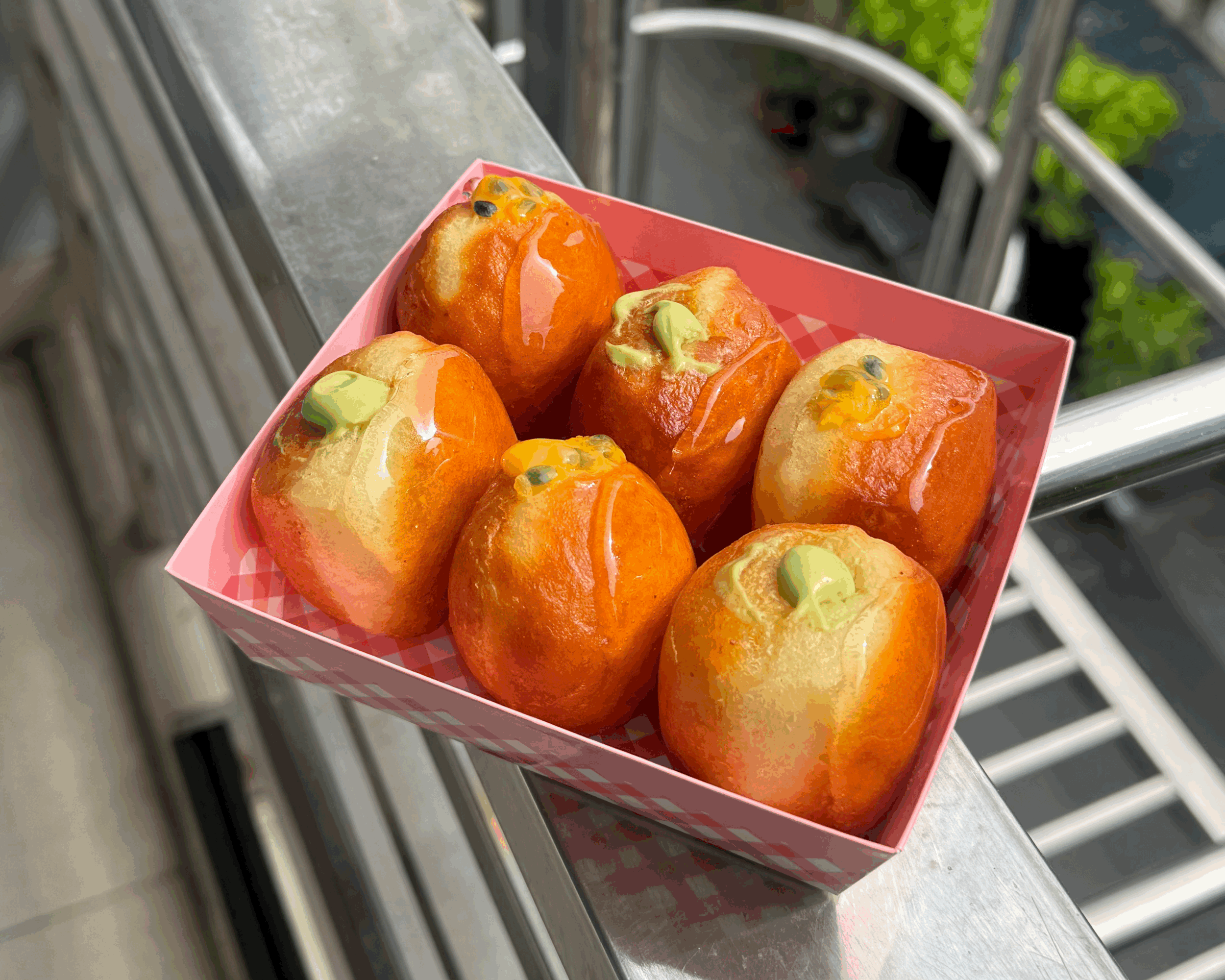 Bánh Bi Mix Chanh dây + Matcha  (69,000)