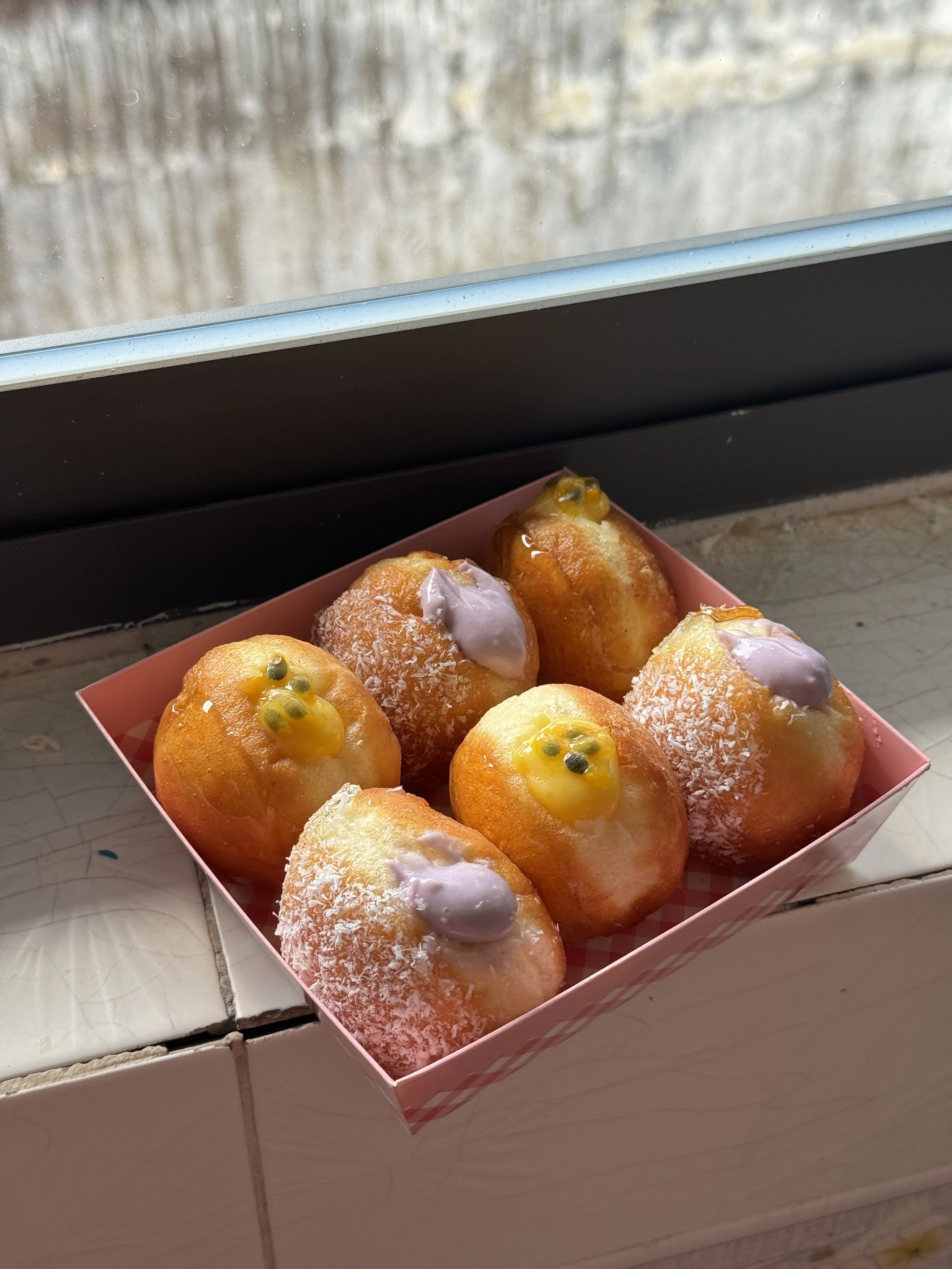 Bánh Bi Mix (Chanh dây & Khoai môn)  (69,000)