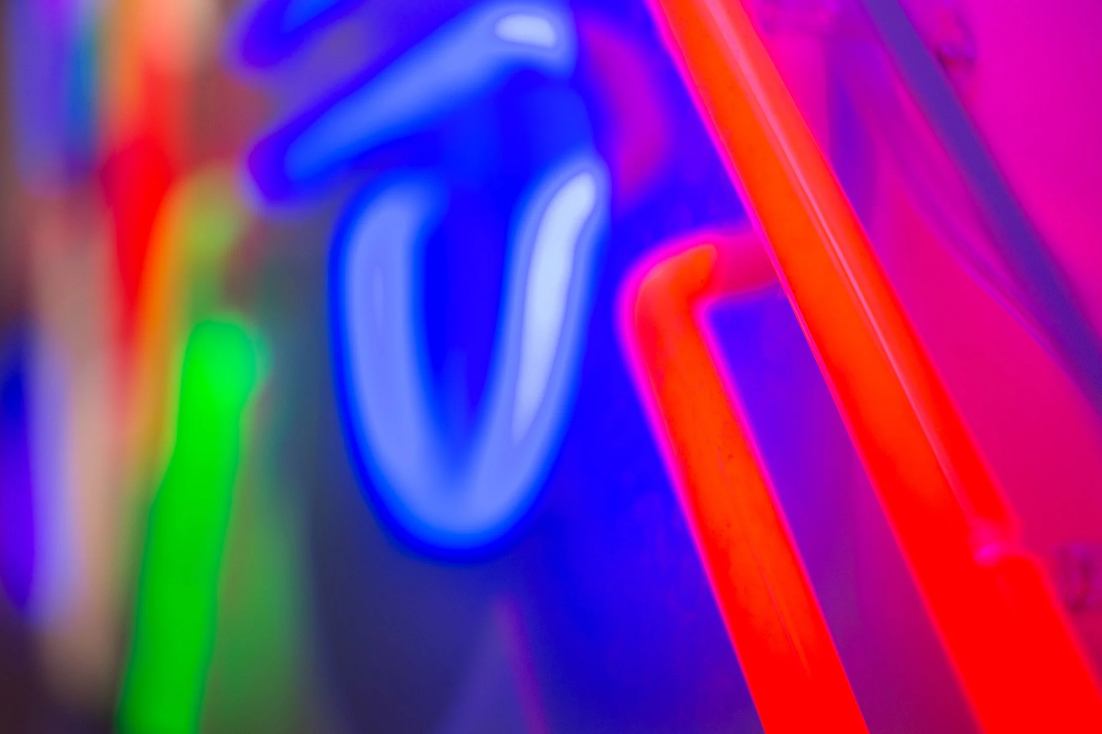 NEON-STUTTGART-02.jpg