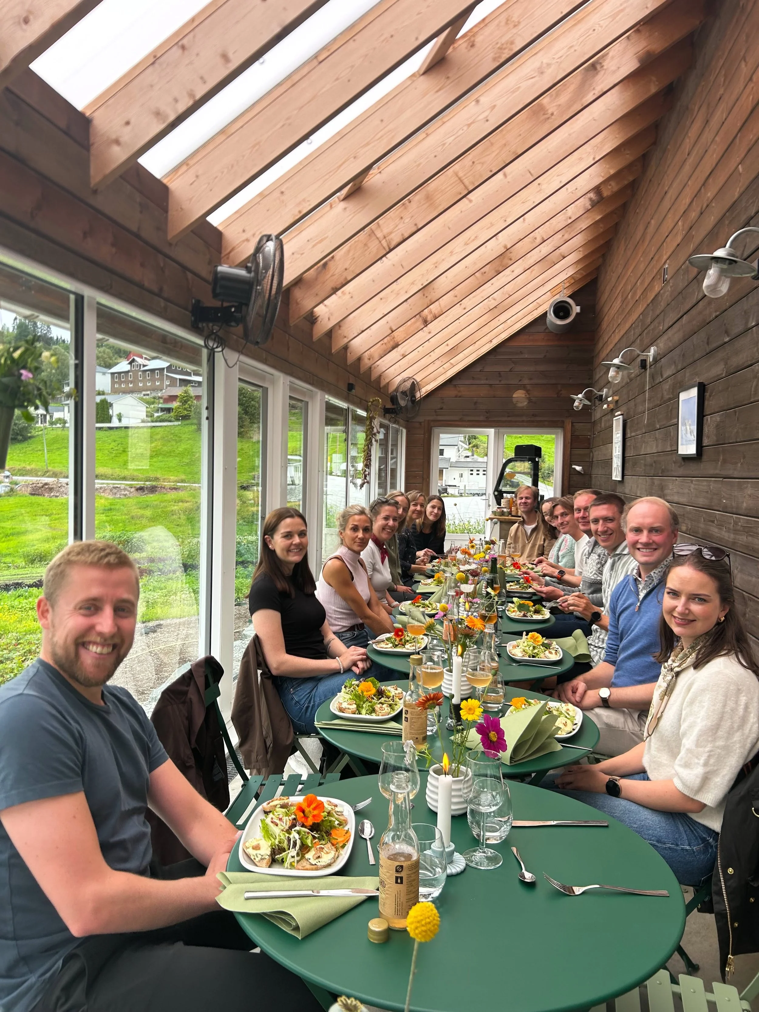 Ein smakful lunsj hjå Bøtun Gard