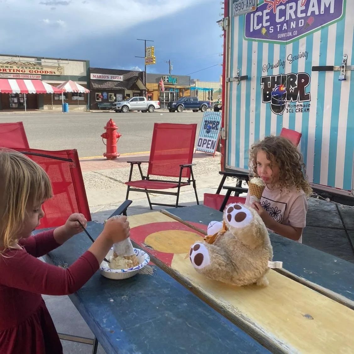 Now that's the perfect start to 🌞 🍦😎

Thanks @rose_and_wildflowers for this shot of @spennys_ice_cream_stand !!!!

#gunnisom #crestedbutte #visitgcb