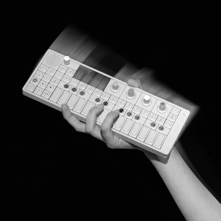 TEENAGE ENGINEERING : LES SYNTHÉS C’EST FINI