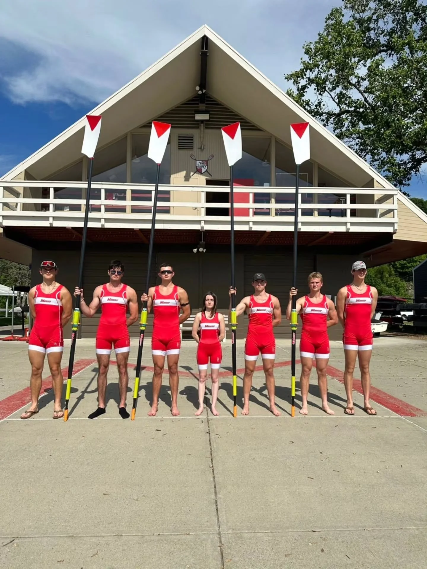 Shipping the young gentleman and their jockey to the left coast tomorrow. Congrats and good luck to the IRA crew of 2026
Coxswain = @tessa_.nicole
Stroke = @shockley.will 
Three = @nscarano_99 
Two = @_ryantuttle 
Bow = @latimer.charlie 

And Spare O