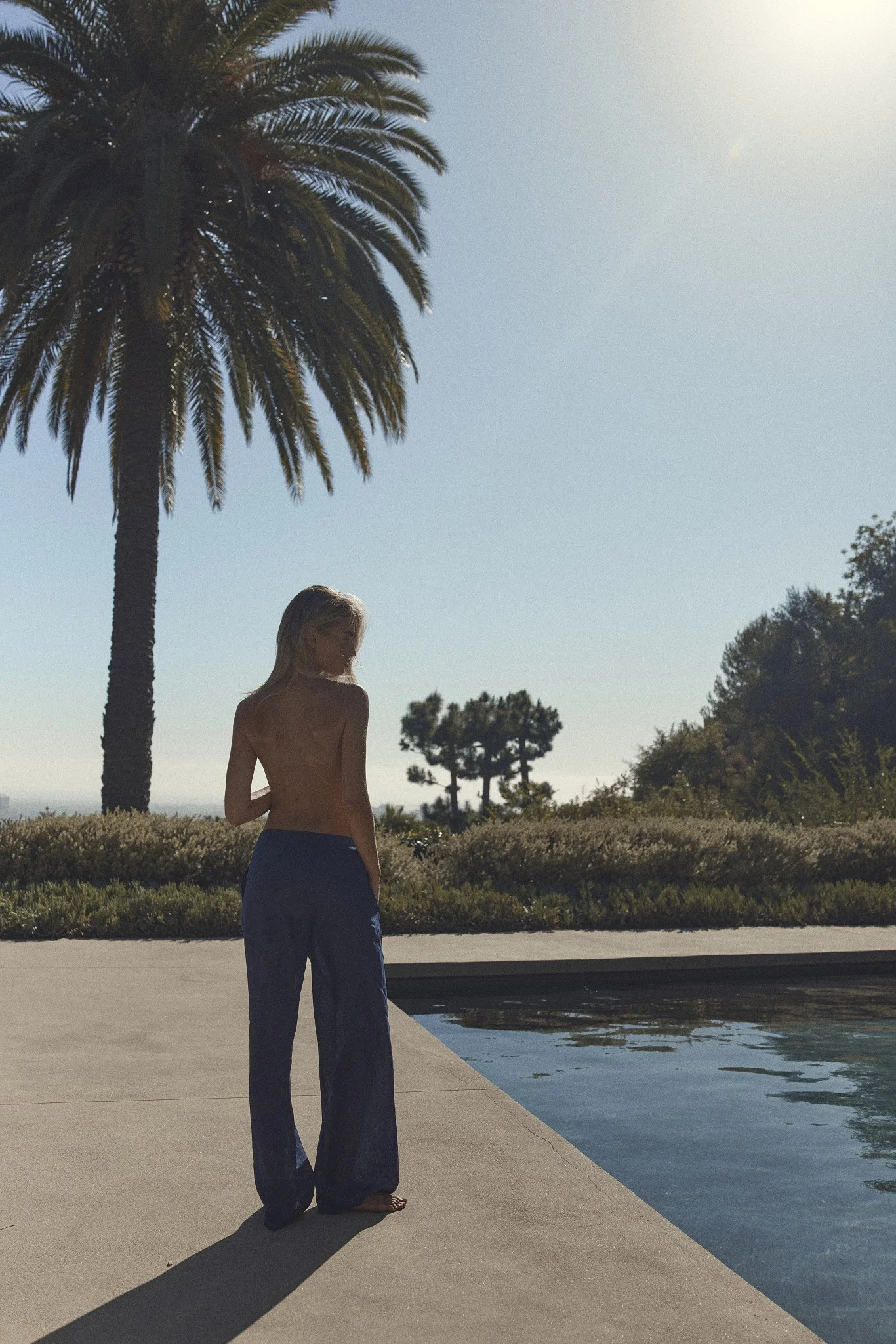 MONDAY_RESORT_27_MIDNIGHT_13267.jpg