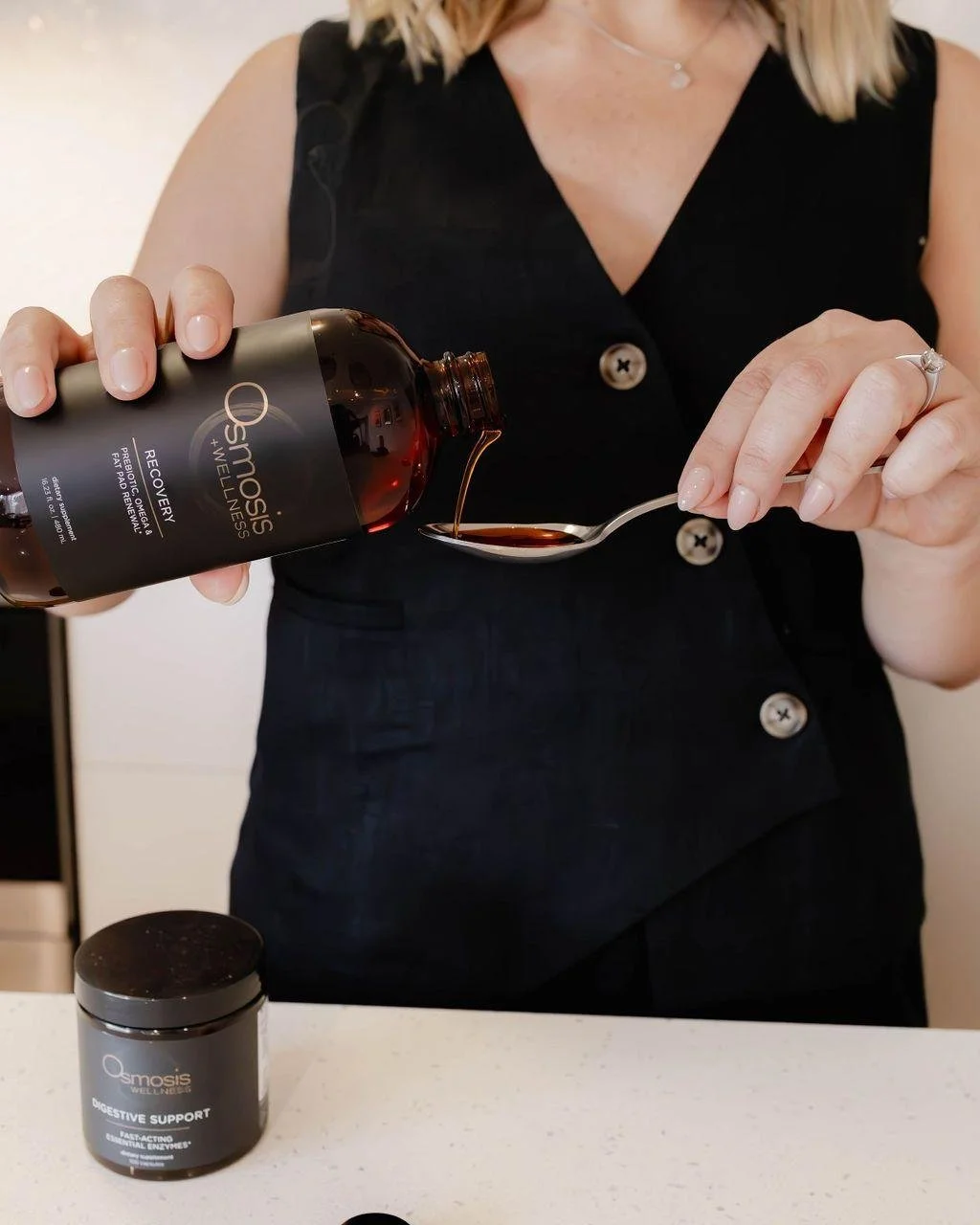 Skincare isn&rsquo;t just what you put on. 

Ever felt like you&rsquo;ve tried every product but your skin&rsquo;s still reactive? I used to believe the answer was a new serum too&hellip; until I learned real change starts deeper. 

If you&rsquo;re r