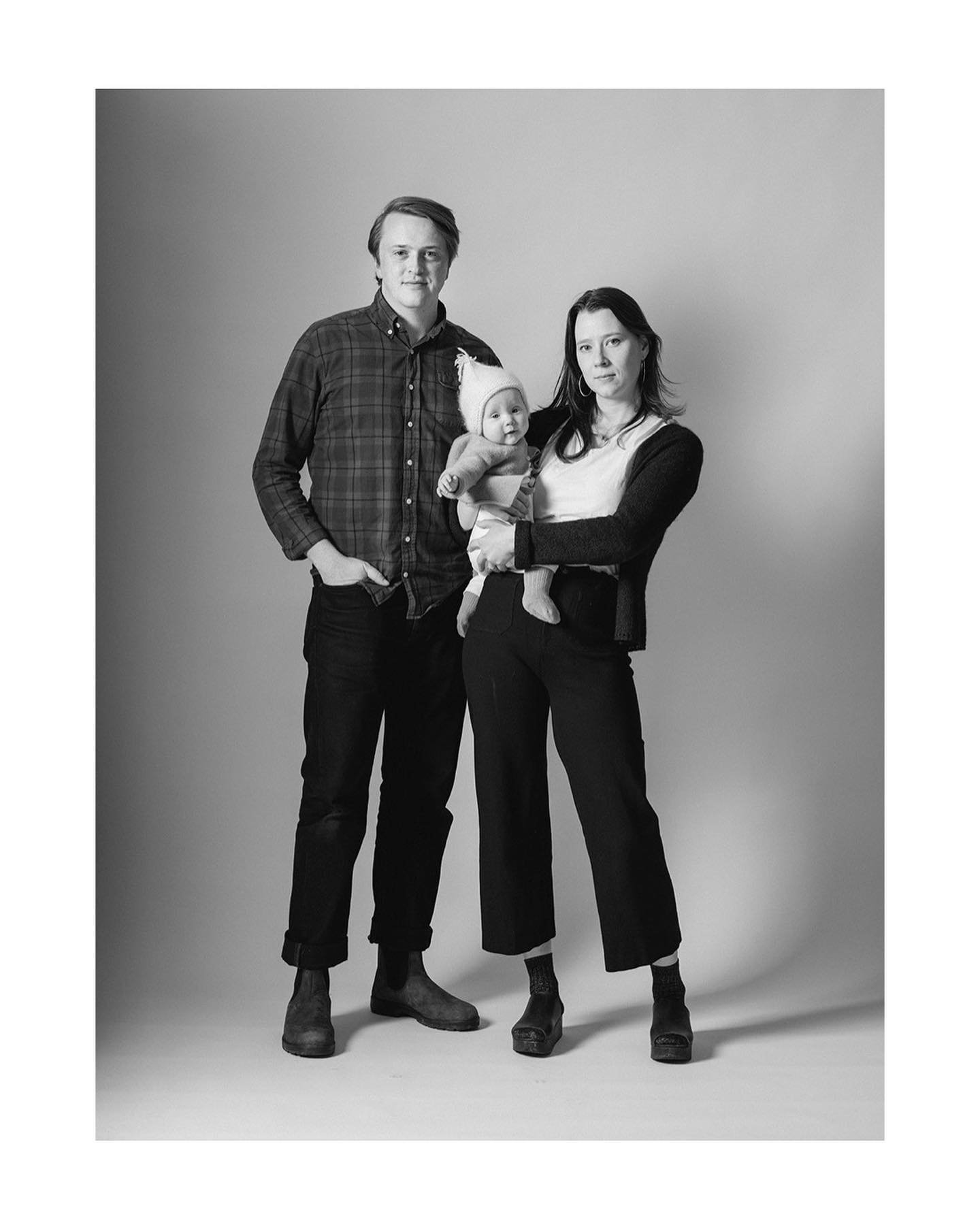 Spotlight on a local photographer and one of our favorite photo assistants, @mark_t_davis , who was recently in the studio capturing portraits of his beautiful family.