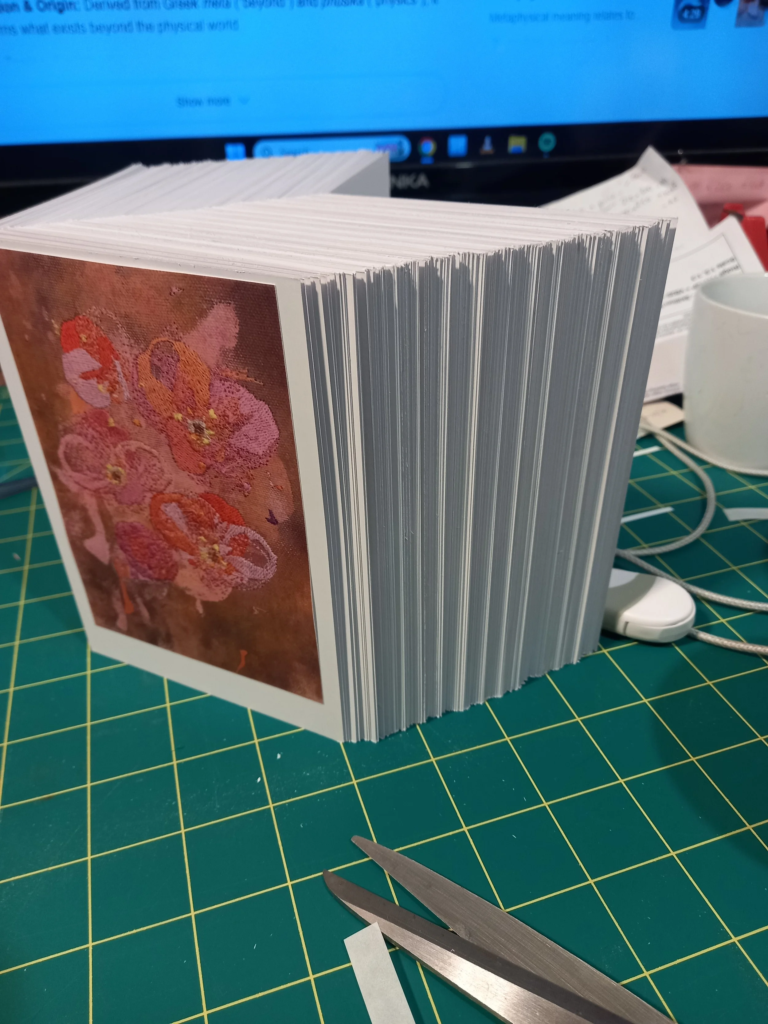 I made a bunch of Phlox cards to give away at the exhibition to further the concept of Wildflowers. they need to spread right?