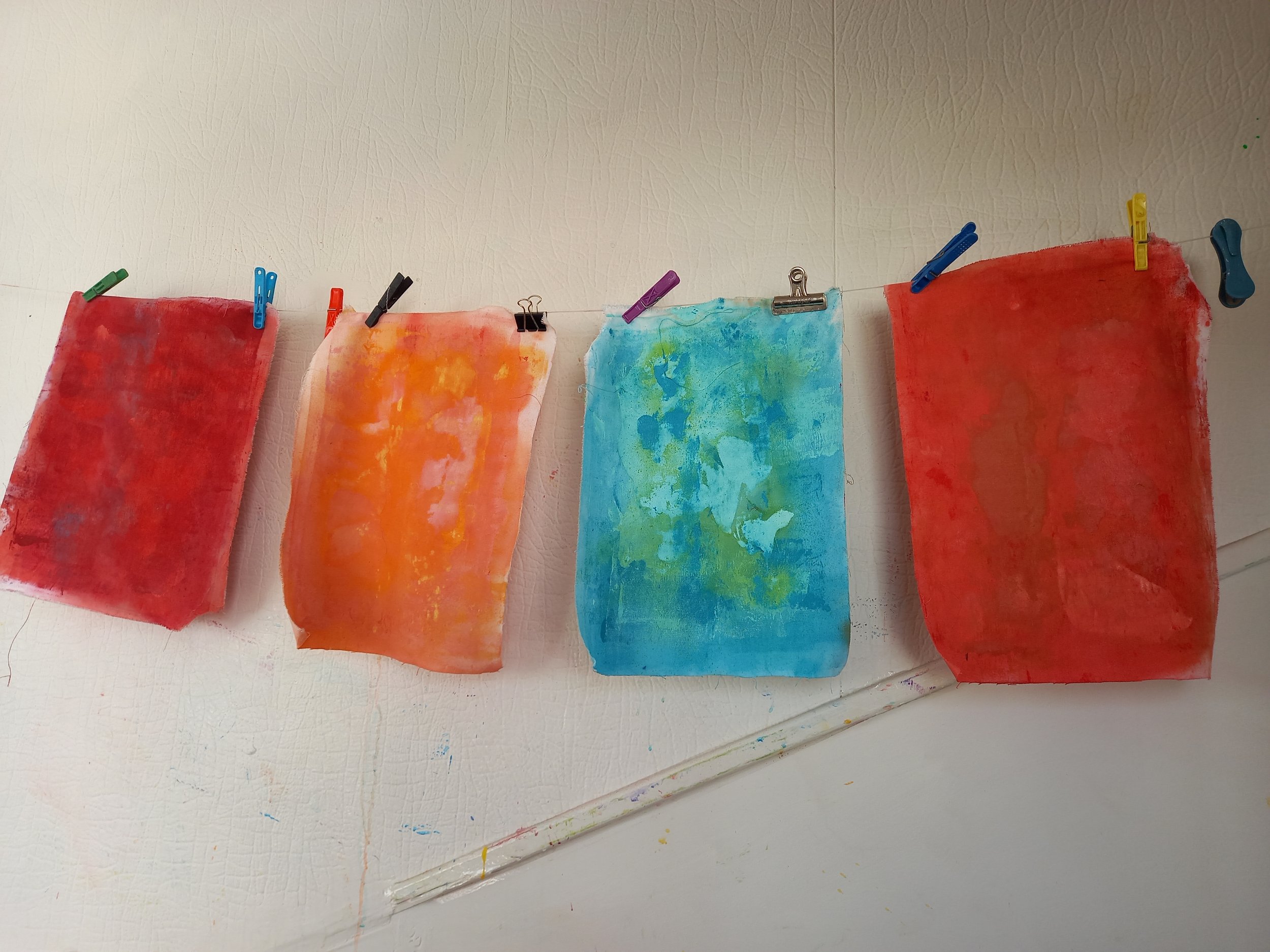 drying rack. looks like "let them grow" & "just one more day", perhaps the first coat of "Osakazuki"